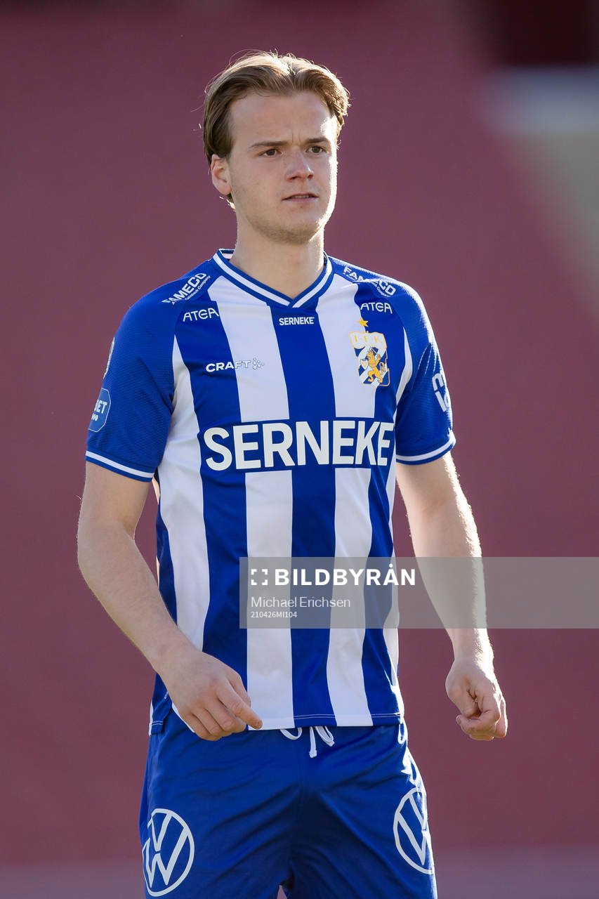 IFK Göteborgs August Erlingmark på line up innan