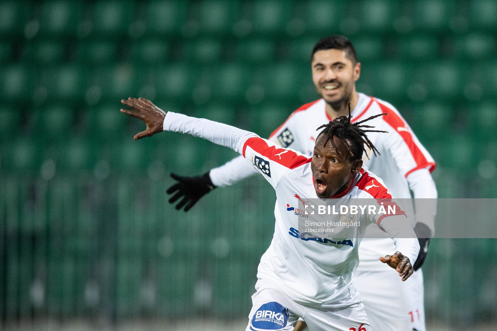 Assyriskas Moussa Corso Traore jublar
