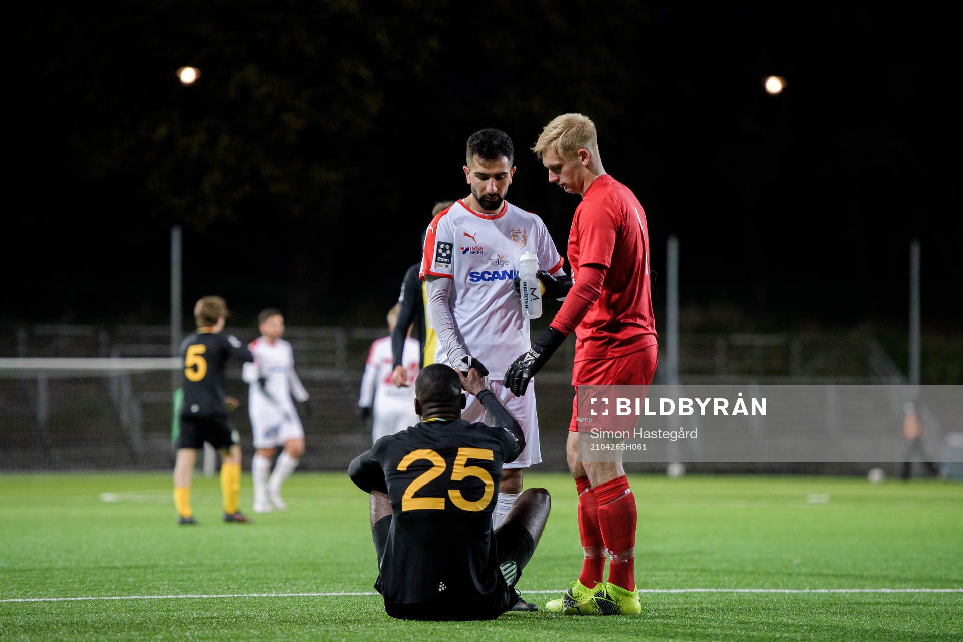 Assyriskas Gabriel Aphrem med Hammarby TFFs Godar Kabali