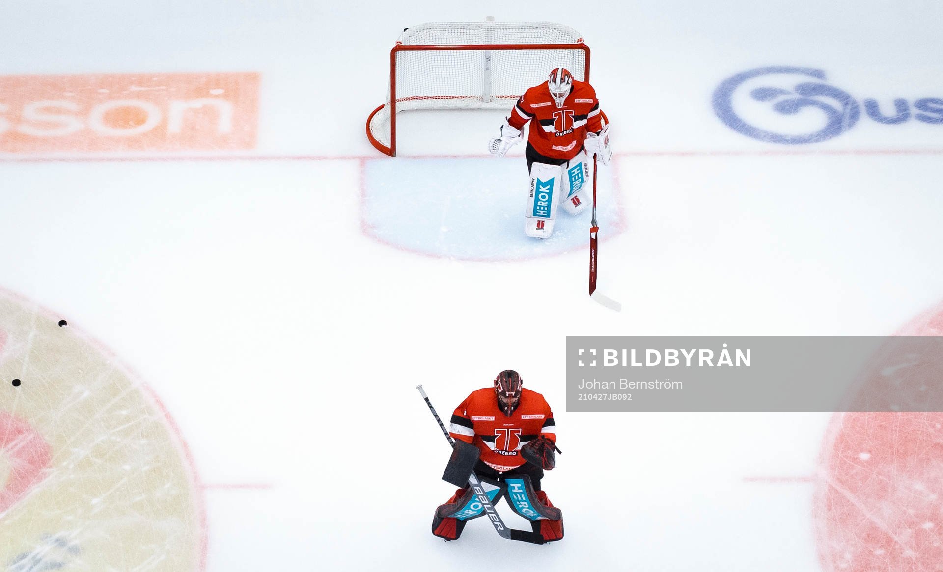 Örebros målvakt Jonas Arntzen och målvakt Jhonas Enroth
