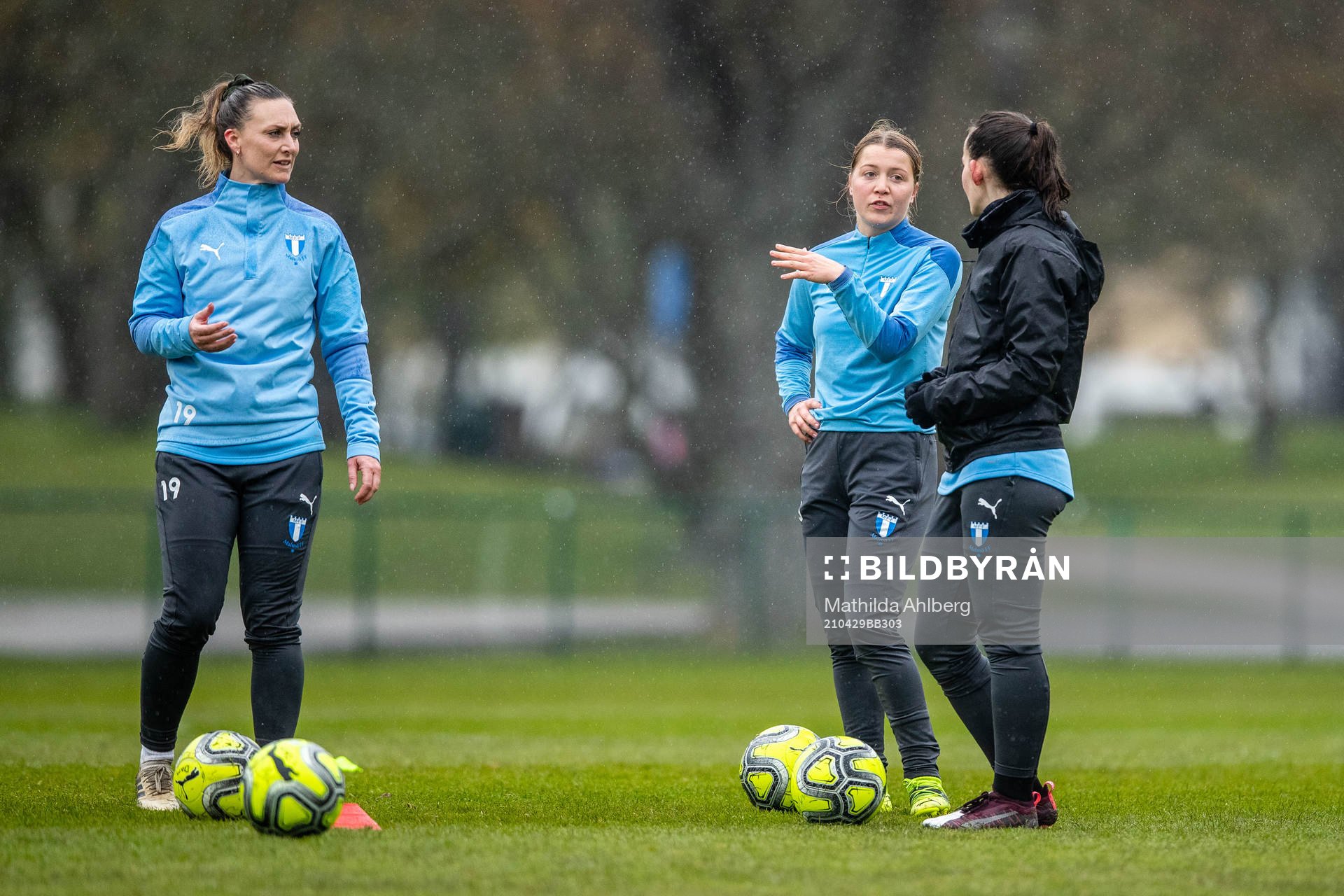 Josefine Carlsson och Elvira Ramel