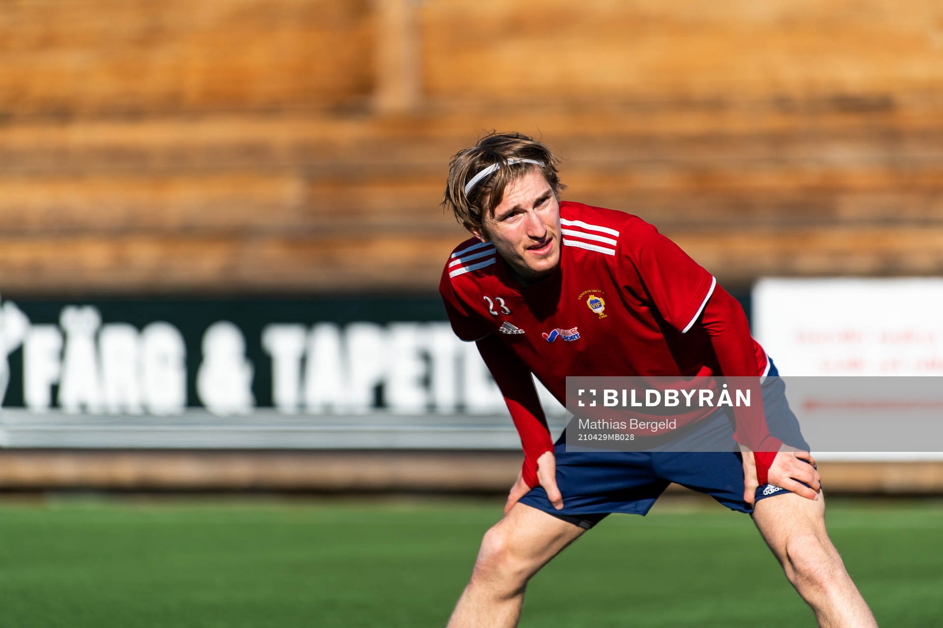 En spelare stretchar