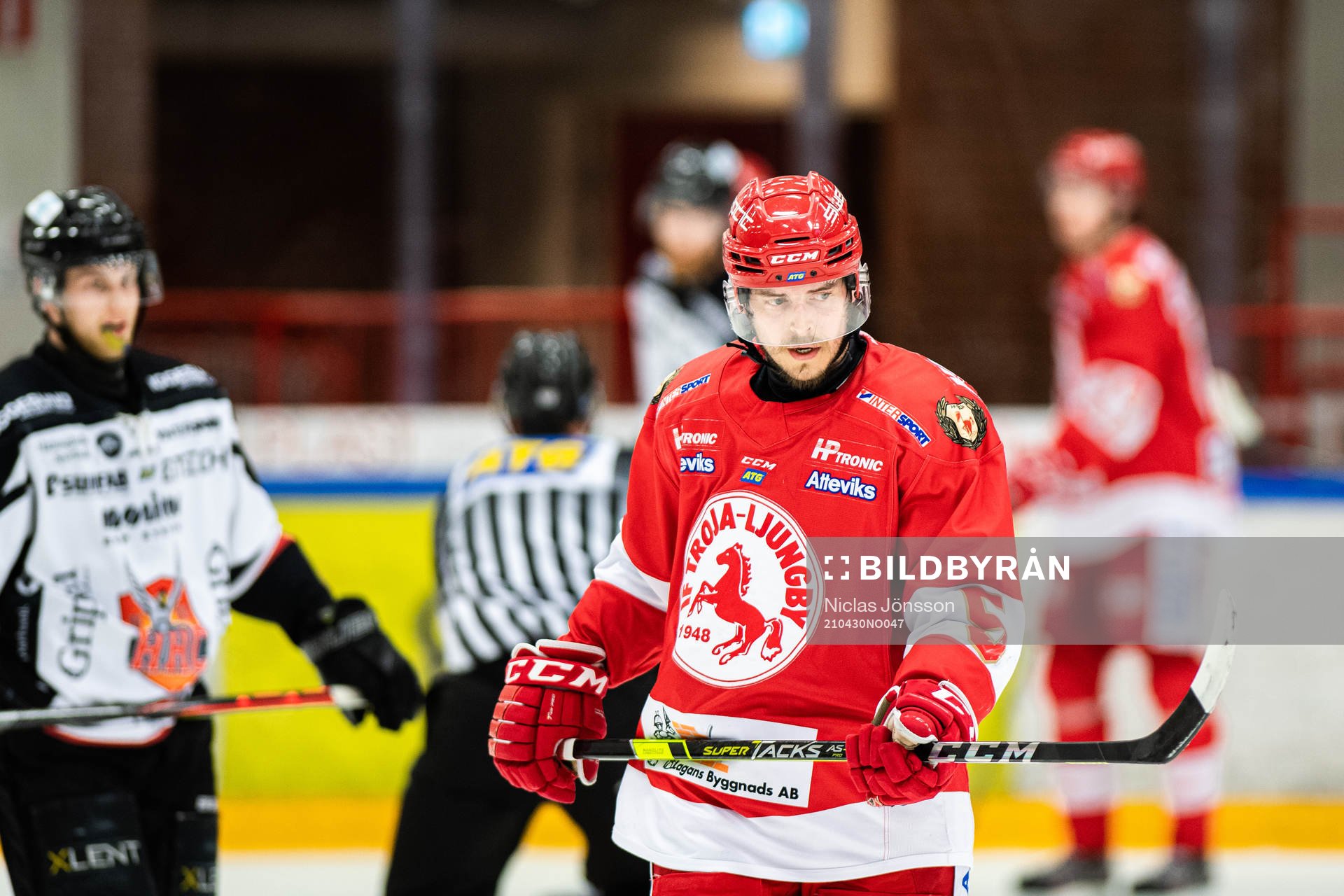 Troja/Ljungbys Niklas Enberg deppar