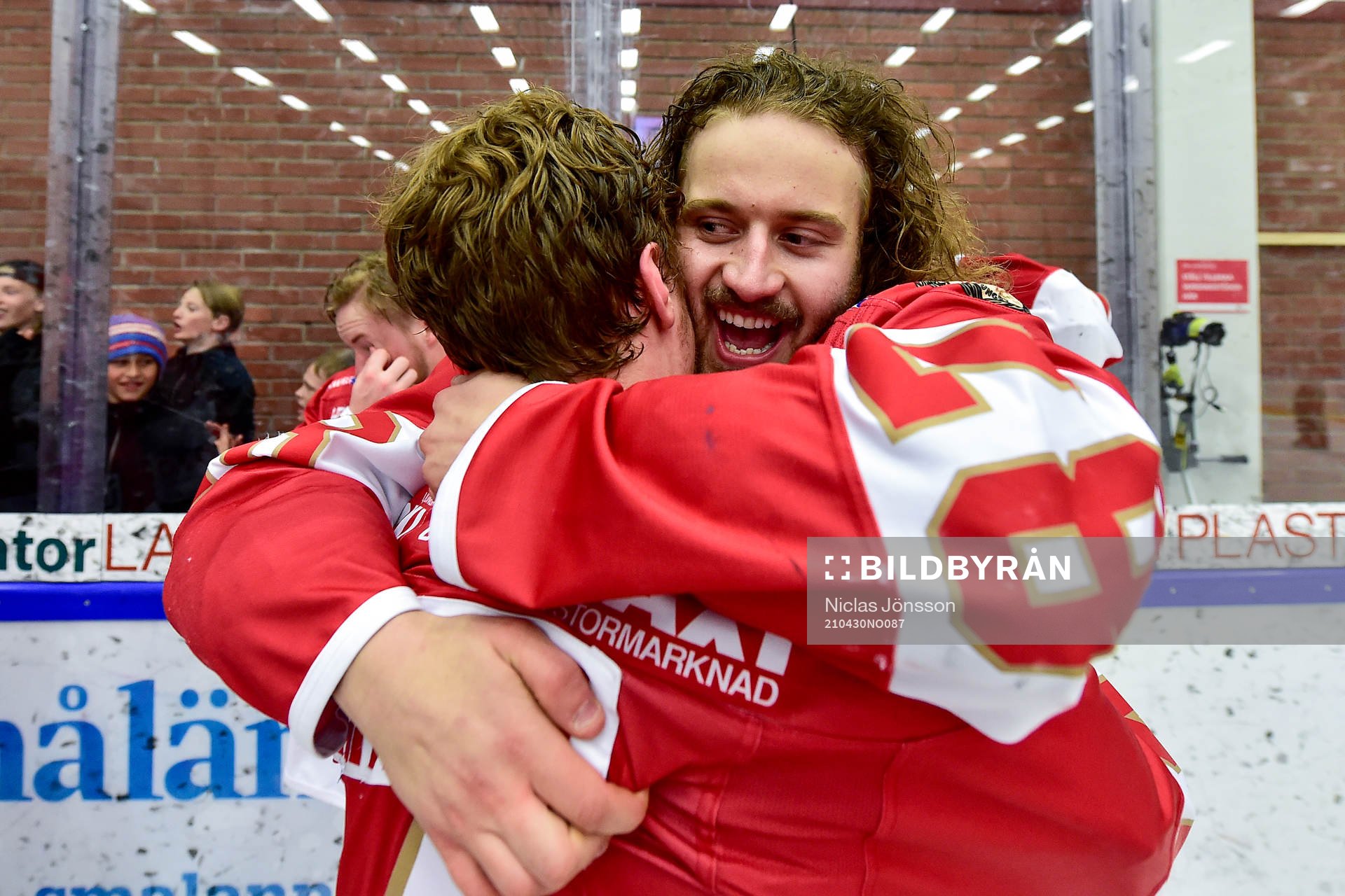 Troja/Ljungbys Måns Hansson jublar