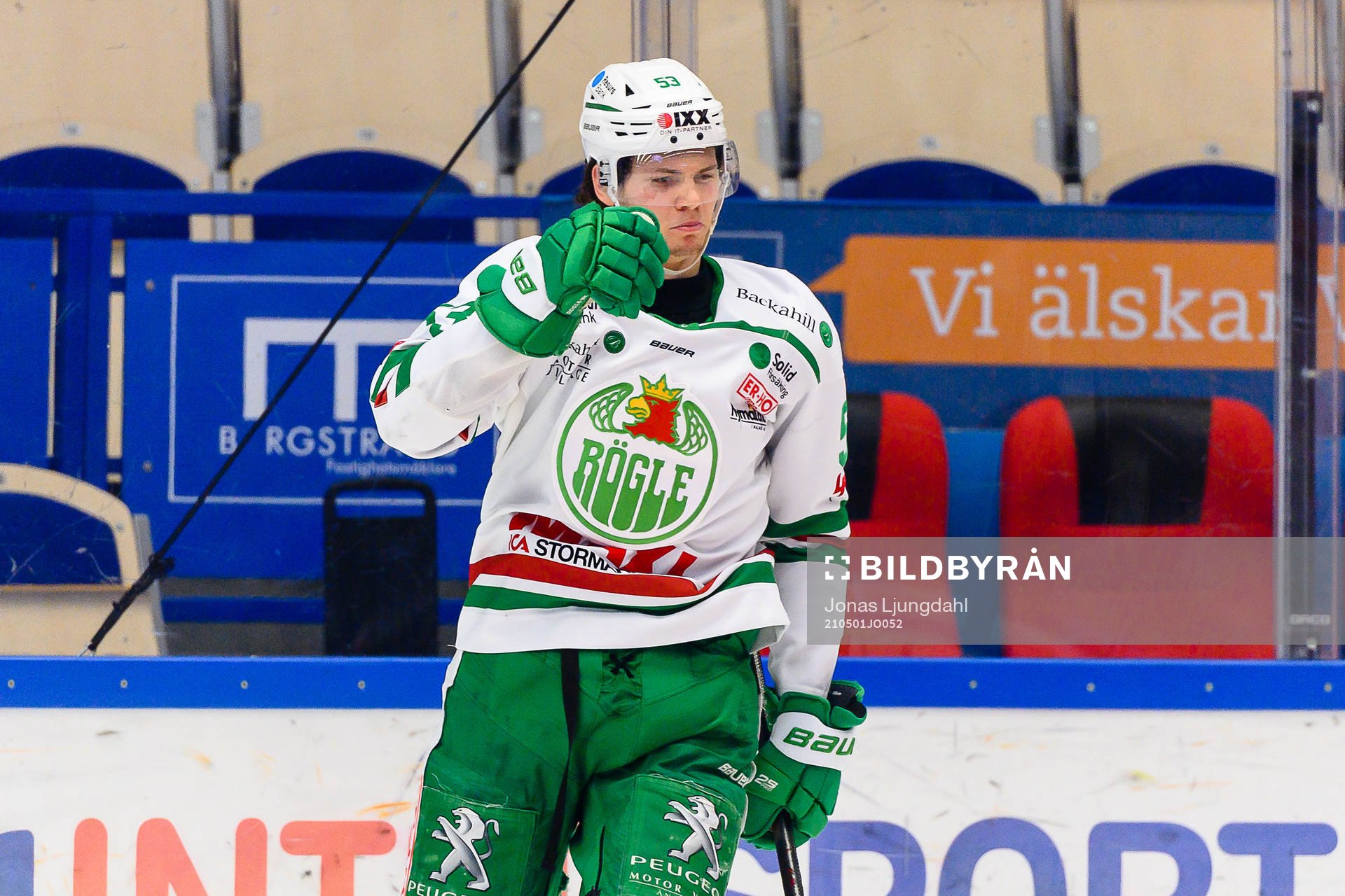 Rögles Moritz Seider jublar