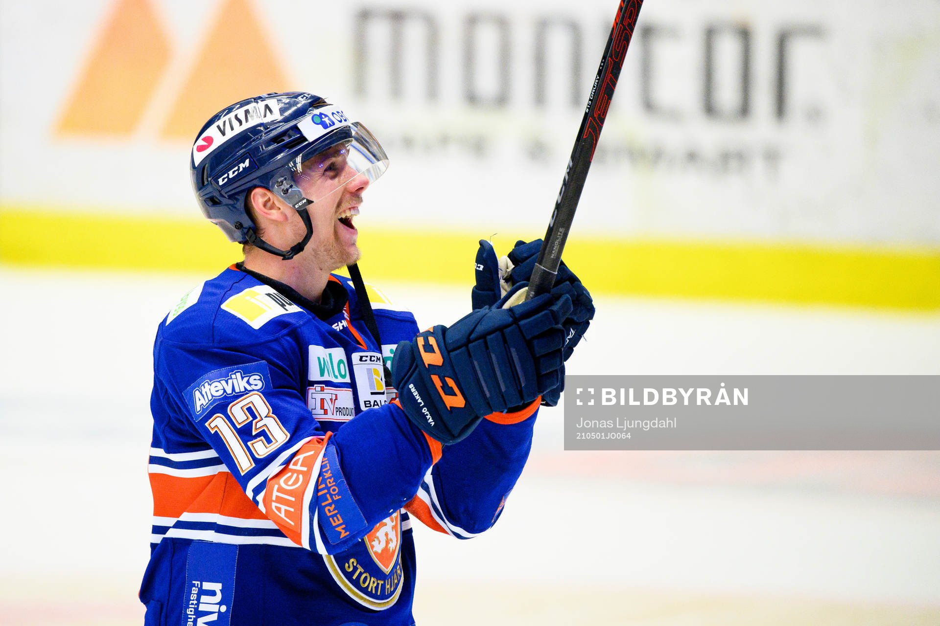 Växjös Jack Drury jublar
