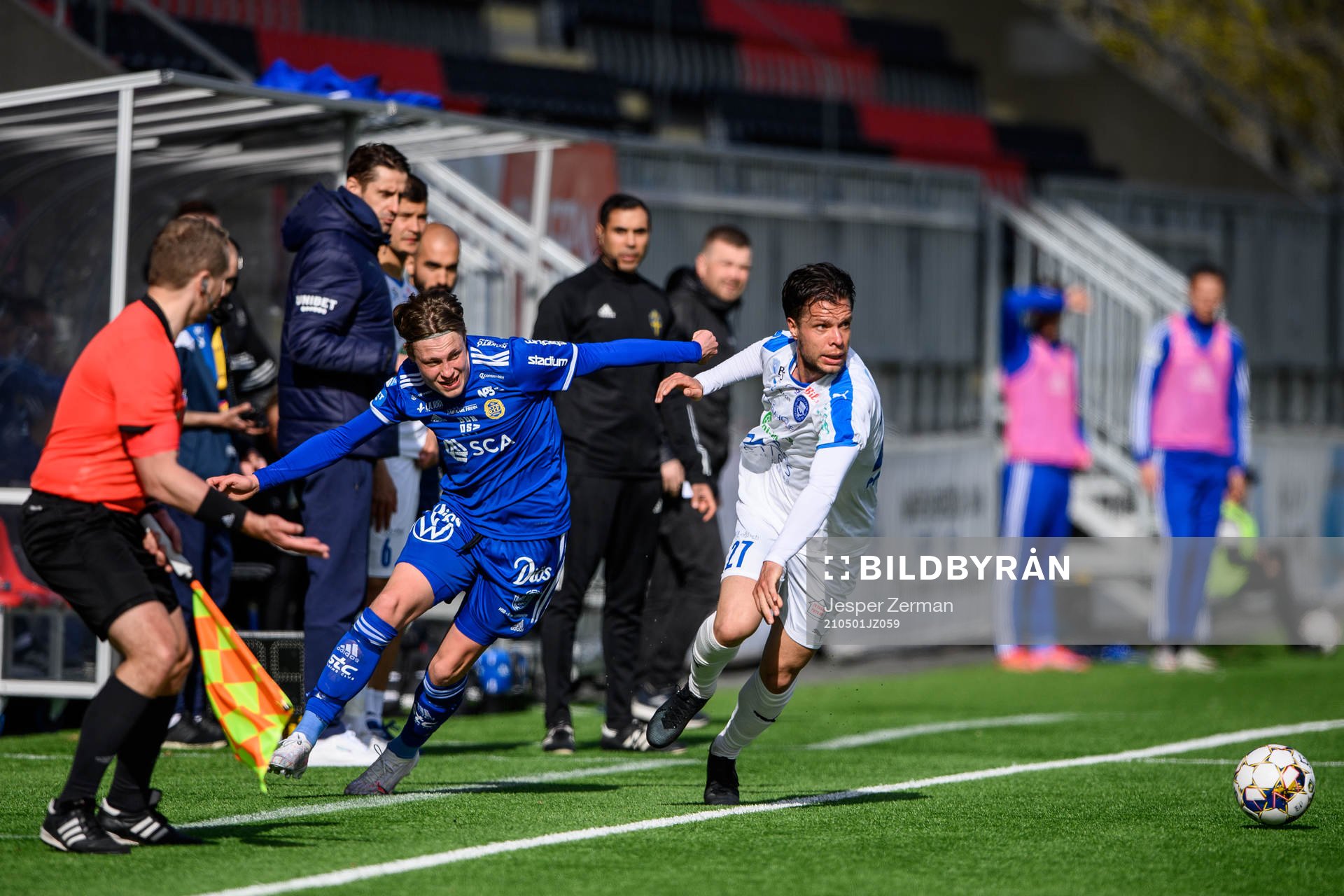 Sundsvalls Jesper Carström och Akropolis Erik Figueroa