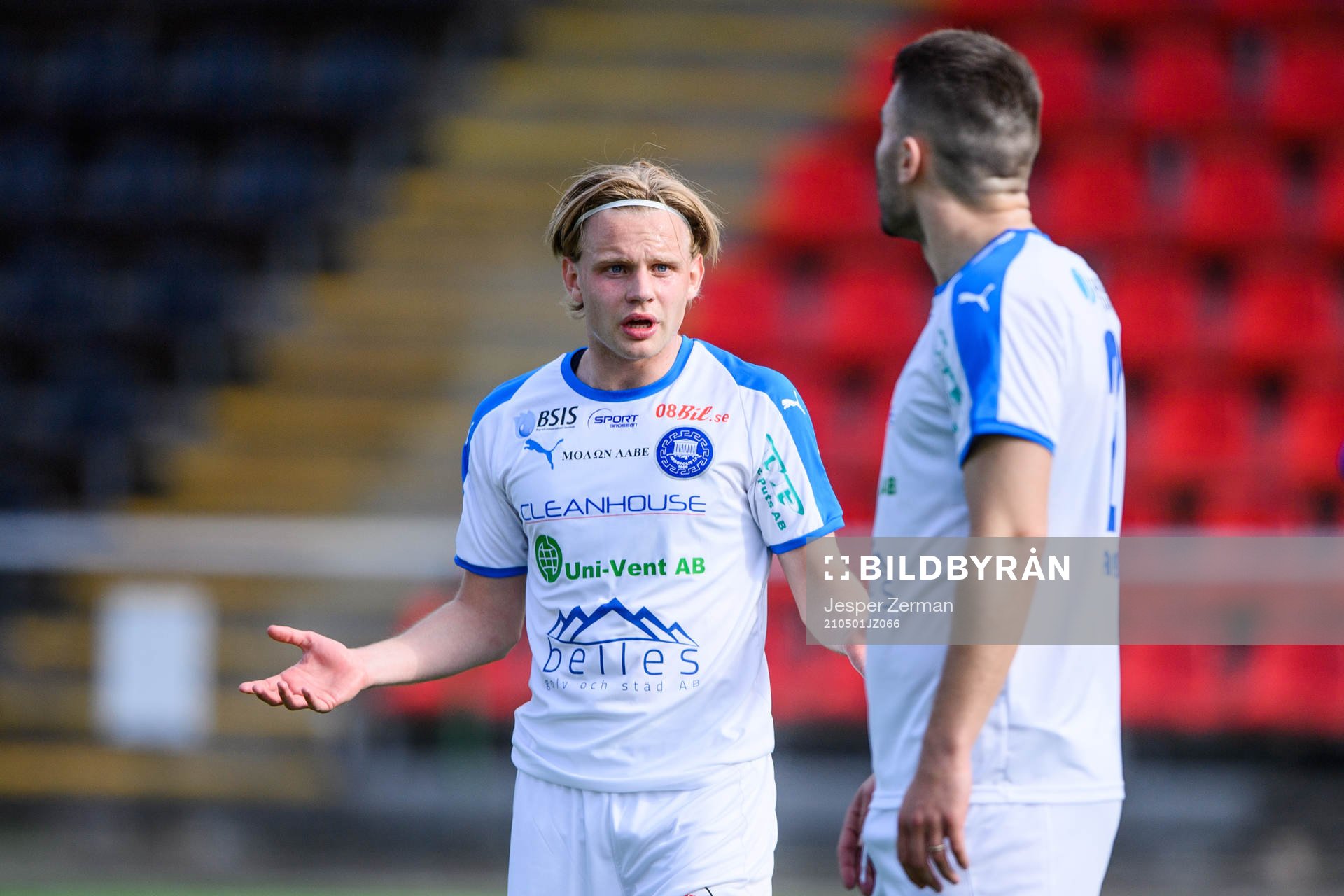 Akropolis Oscar Pettersson och Astrit Ajdarevic i en