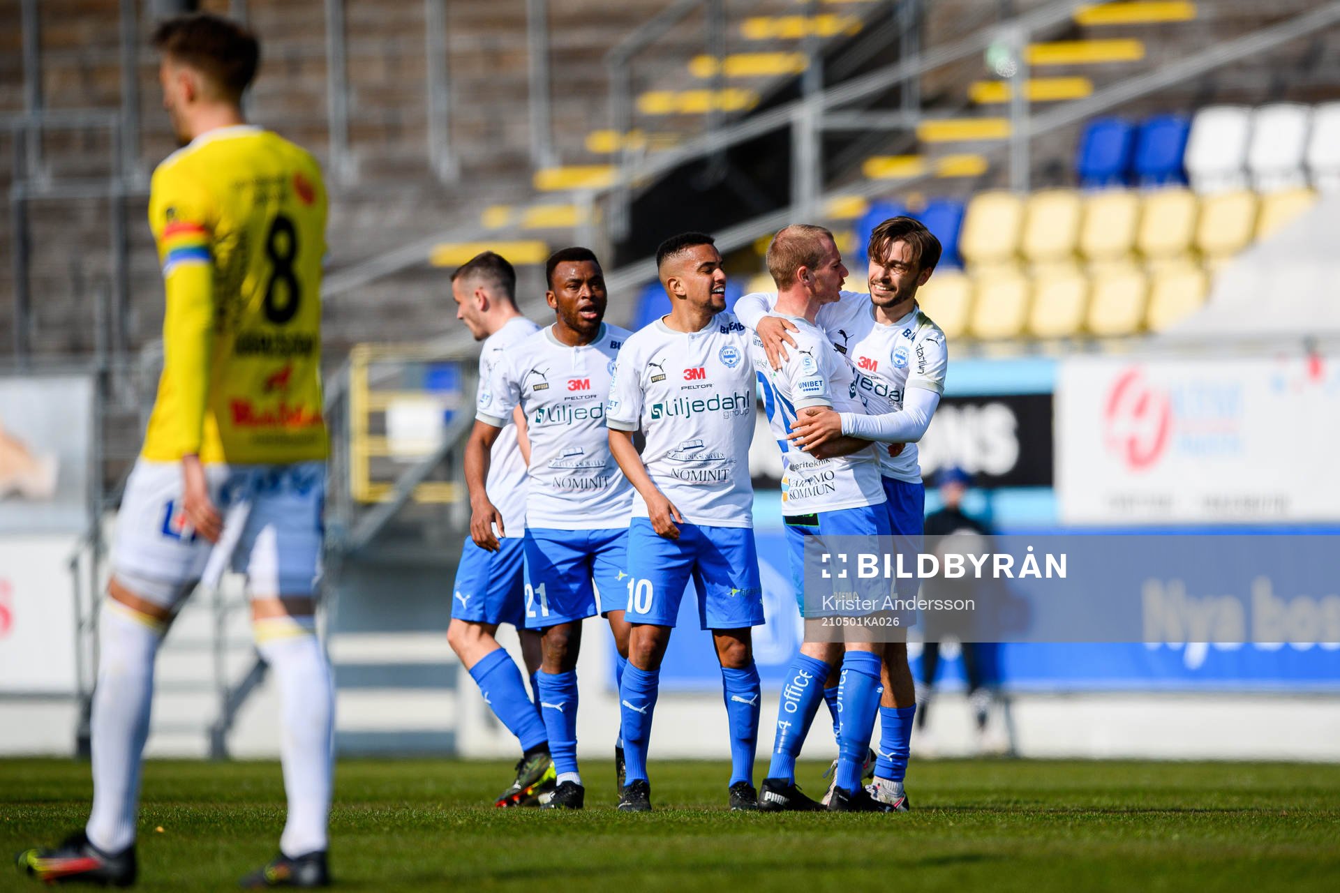 Värnamos spelare jublar
