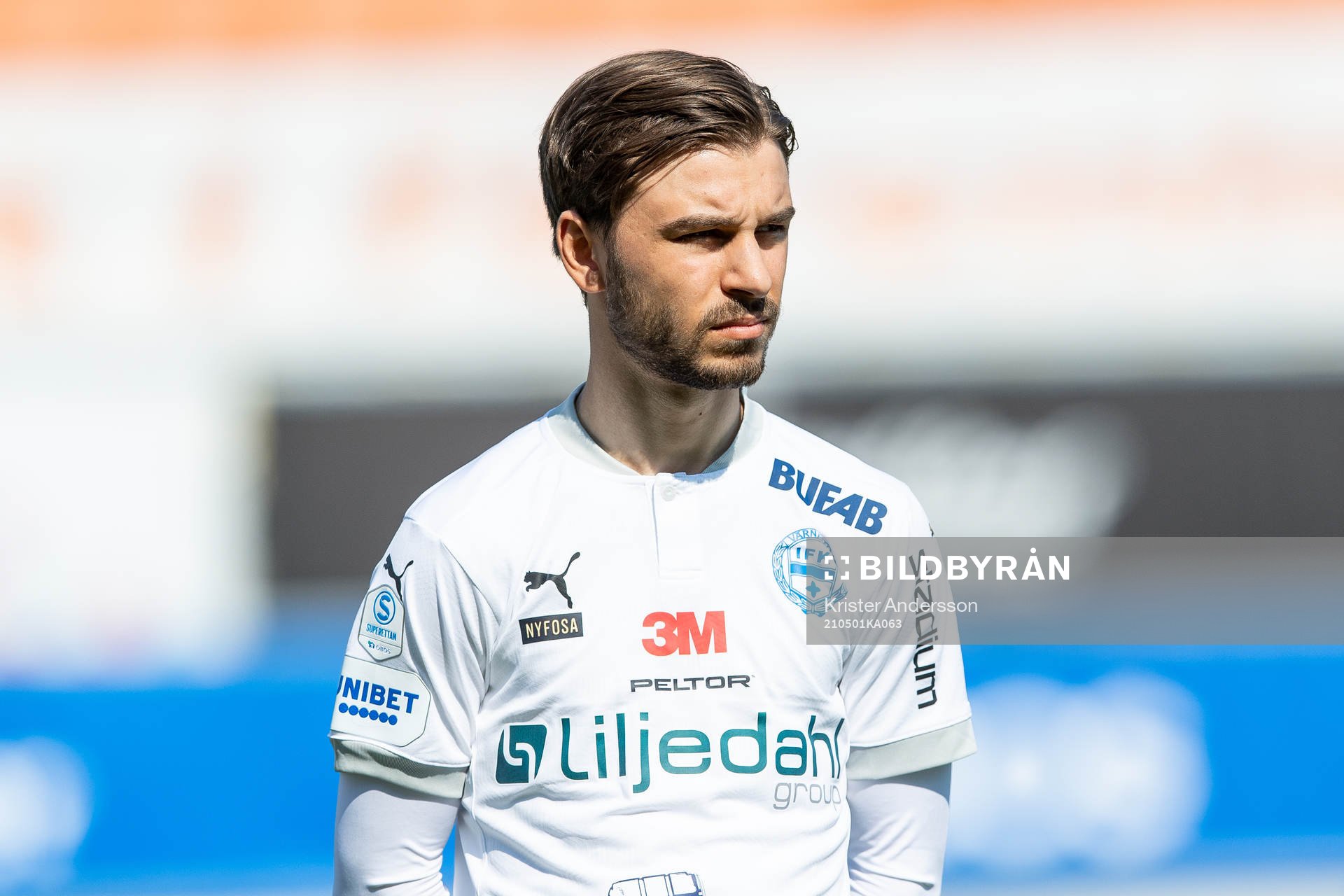 Värnamos Michael Kargbo före fotbollsmatchen i Superettan
