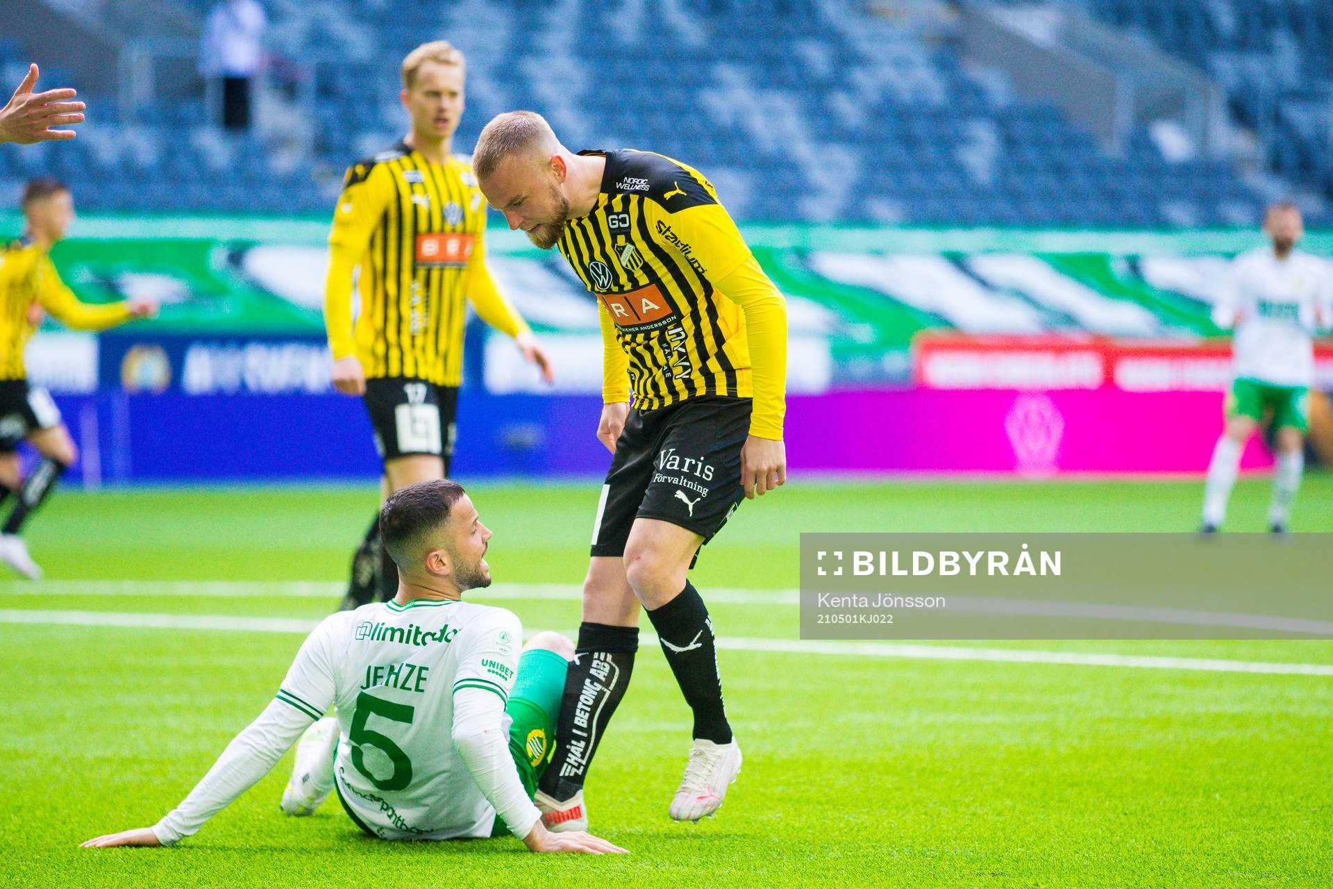 Hammarbys Mohanad Jeahze och Häckens Alexander Faltsetas