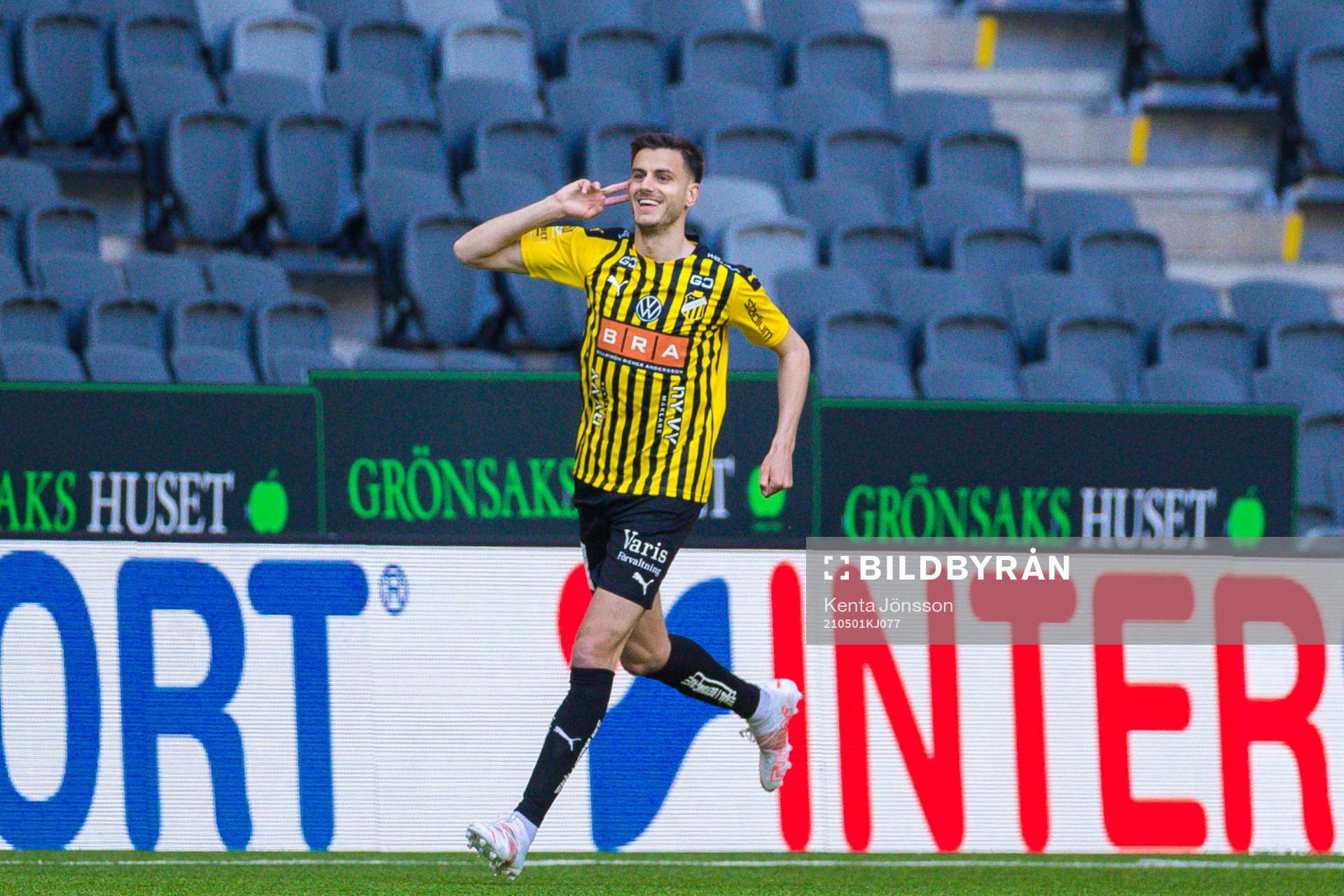 Häckens Alexander Jeremejeff  jublar