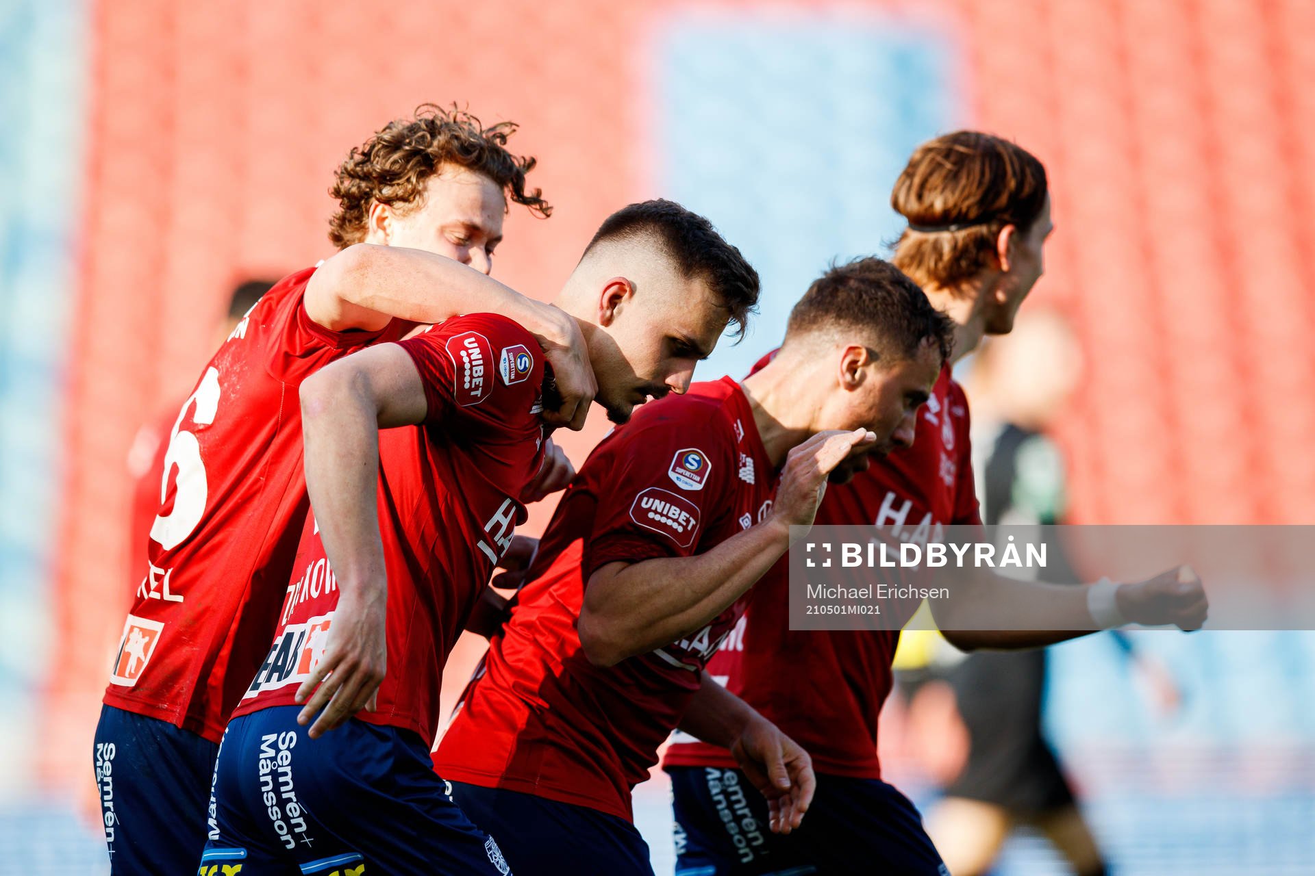 Örgrytes Ajdin Zeljkovic och Herman Sjögrell jublar