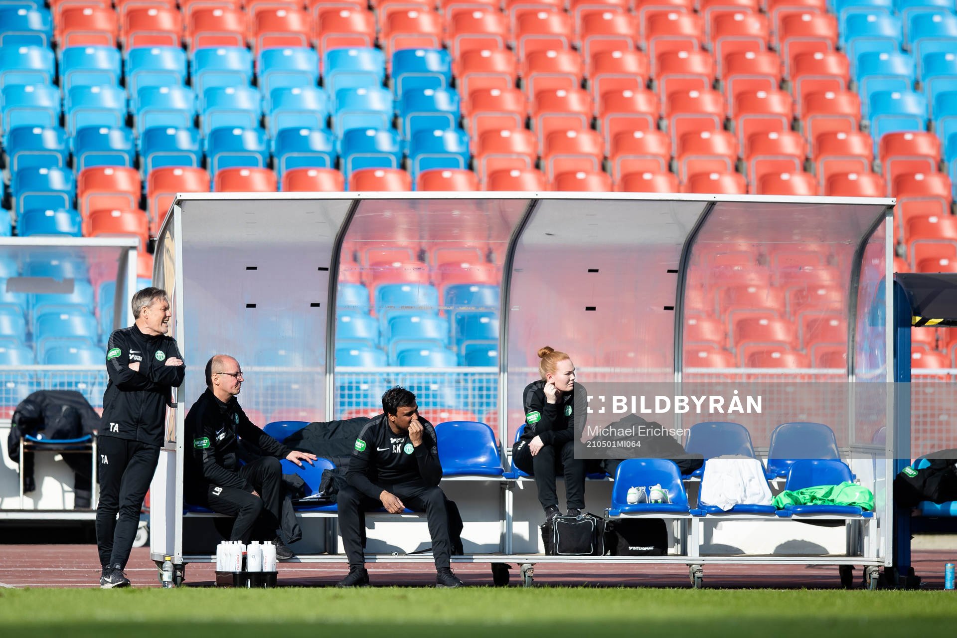 Västerås tränare Thomas Askebrand under fotbollsmatchen i Superettan mellan Örgryte och Västerås SK den 1 maj 2021 i Göteborg. 