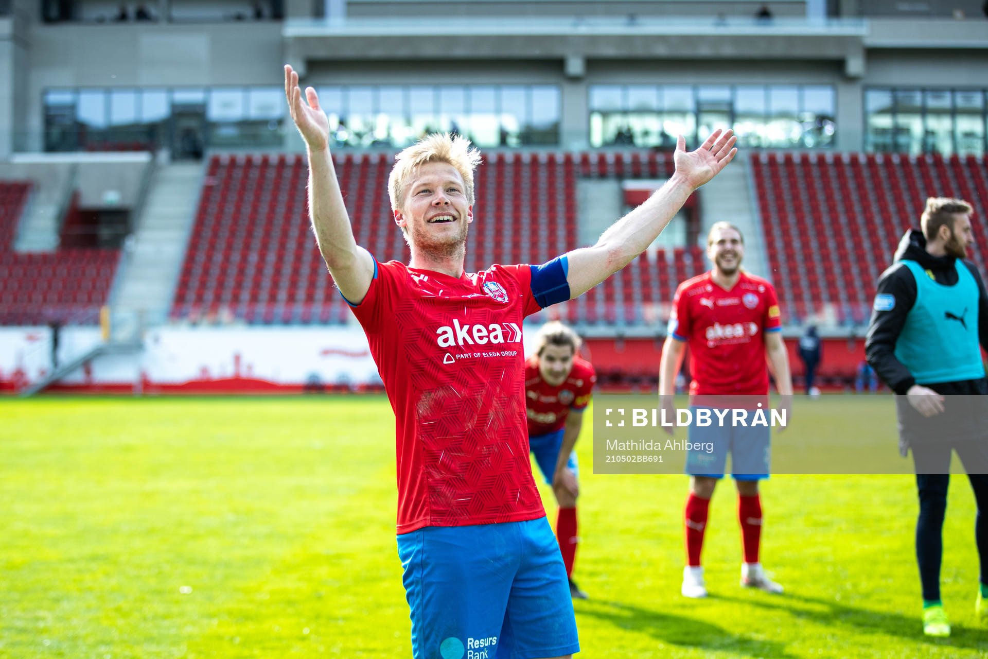 Helsingborgs Andreas Landgren jublar efter fotbollsmatchen i Superettan mellan Helsingborg och AFC Eskilstuna den 2 maj 2021 i Helsingborg.