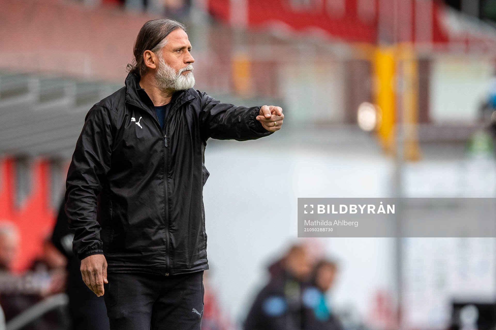 AFC Eskilstunas tränare Özcan Melkemichel