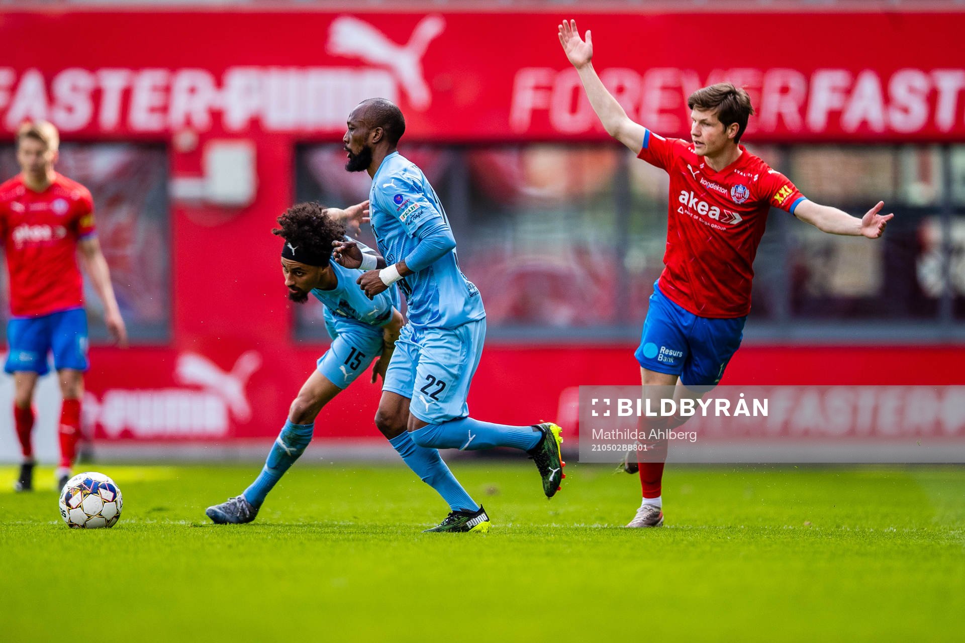 Helsingborgs Max Svensson reagerar