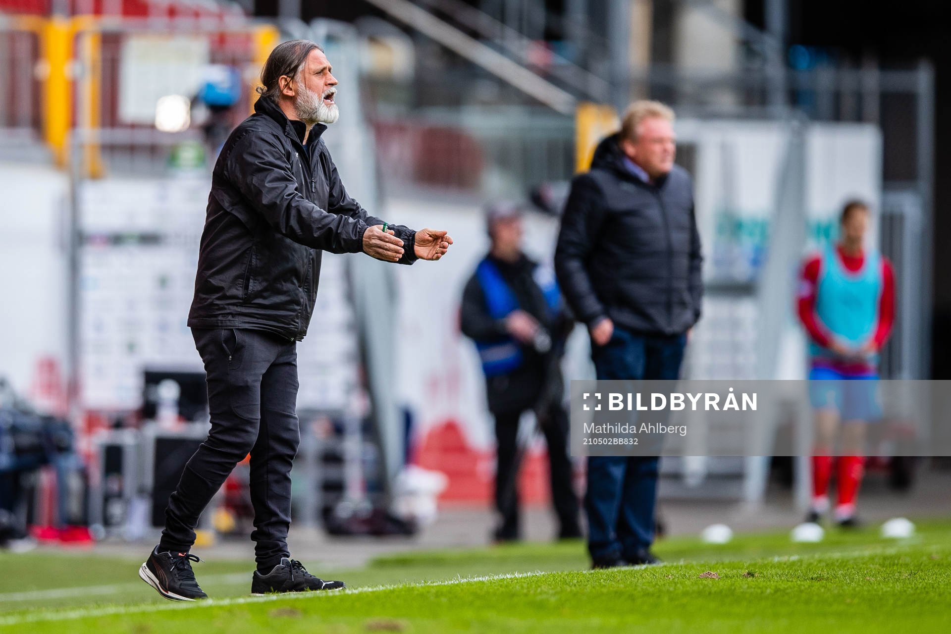 AFC Eskilstunas tränare Özcan Melkemichel