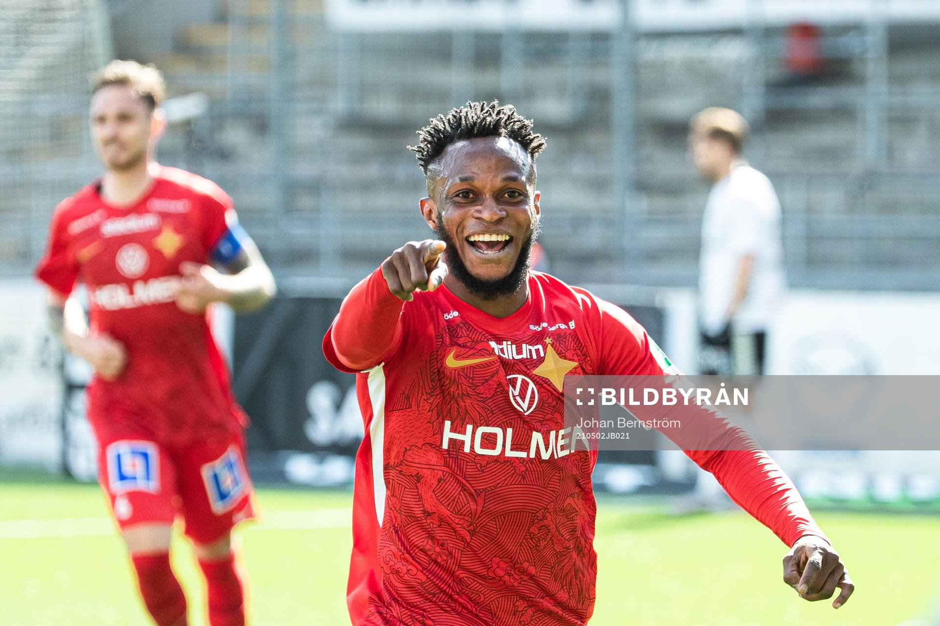 IFK Norrköpings Samuel Adegbenro jublar