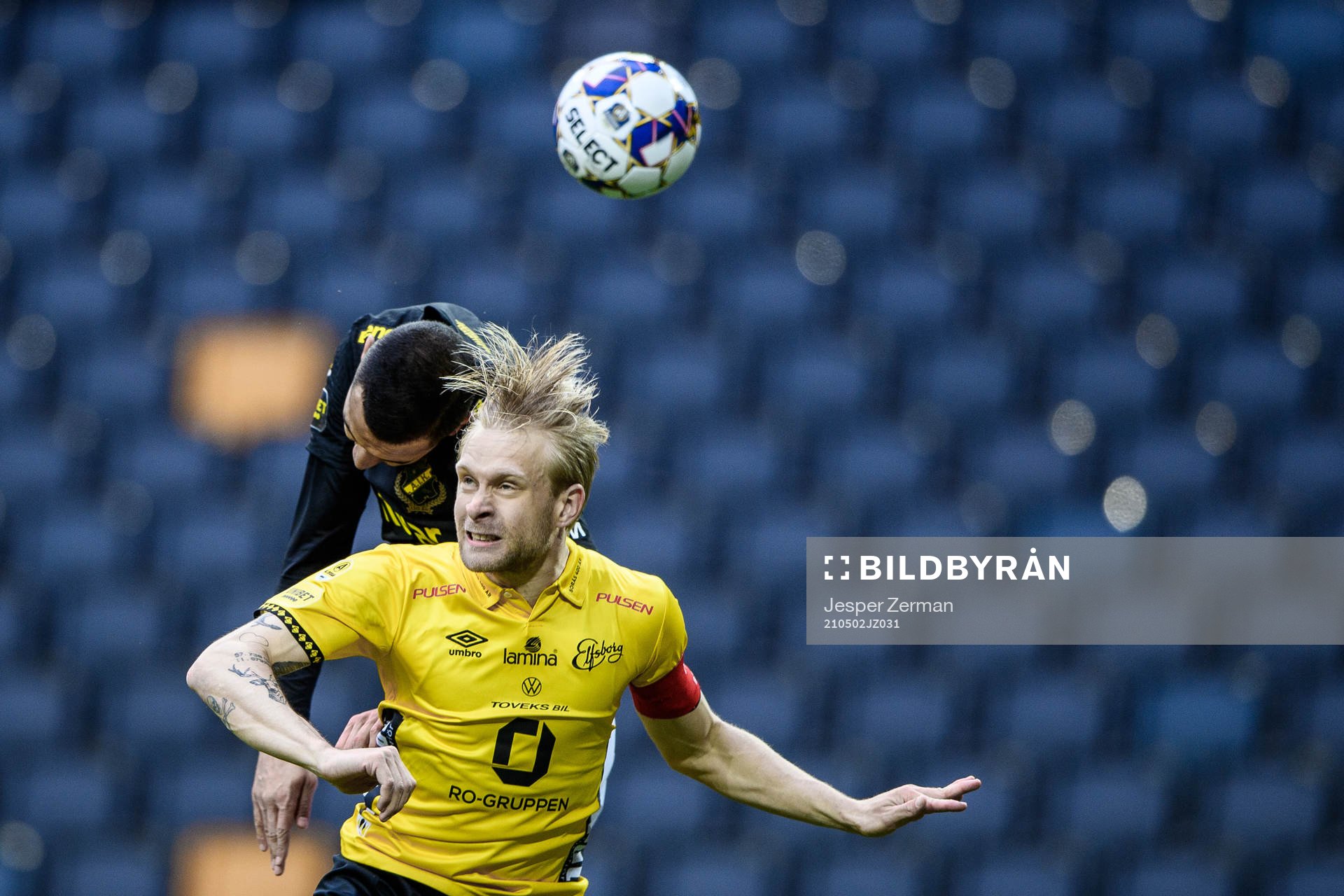s Nabil Bahoui och Elfsborgs Johan Larsson