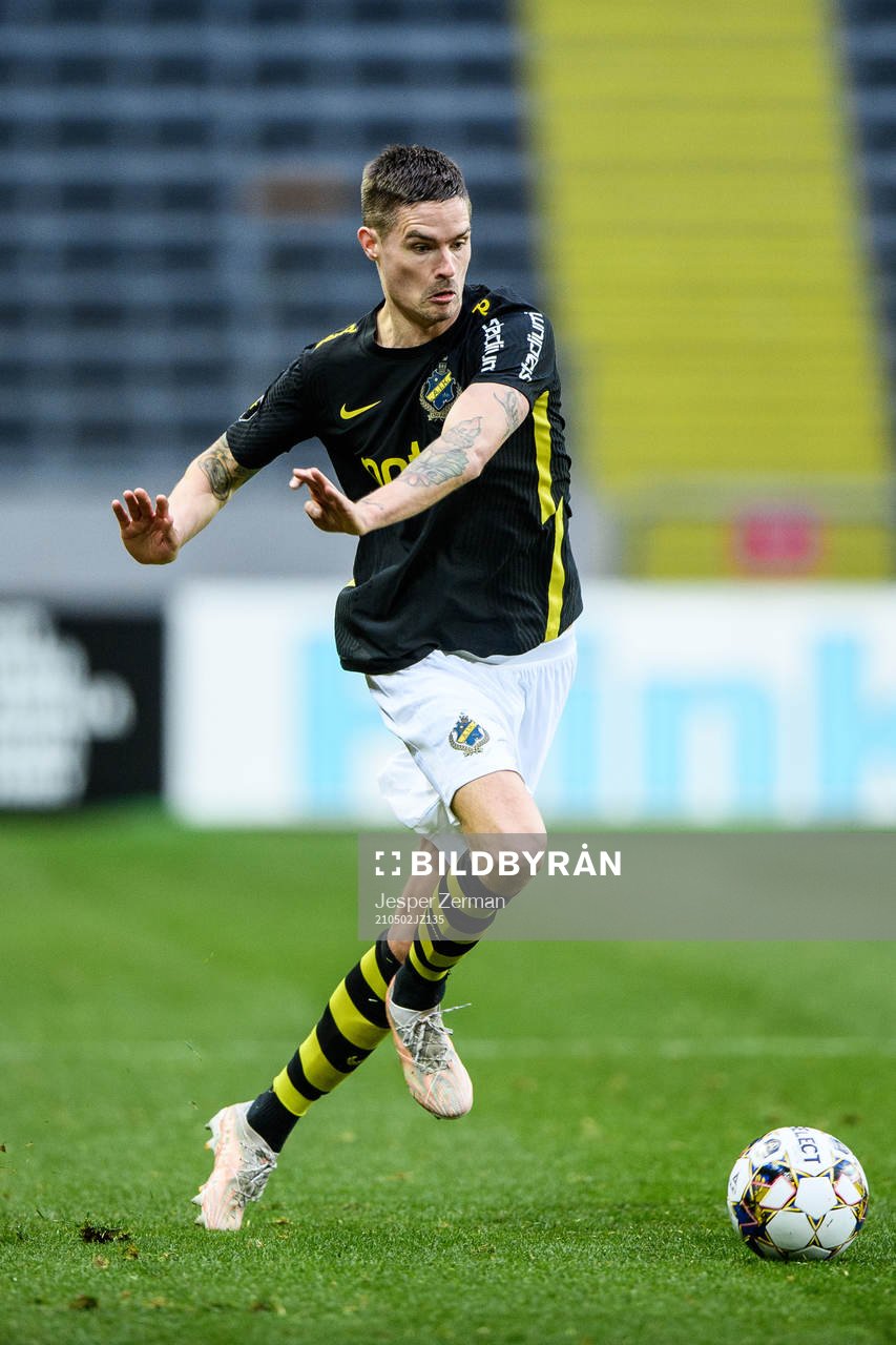 s Mikael Lustig
