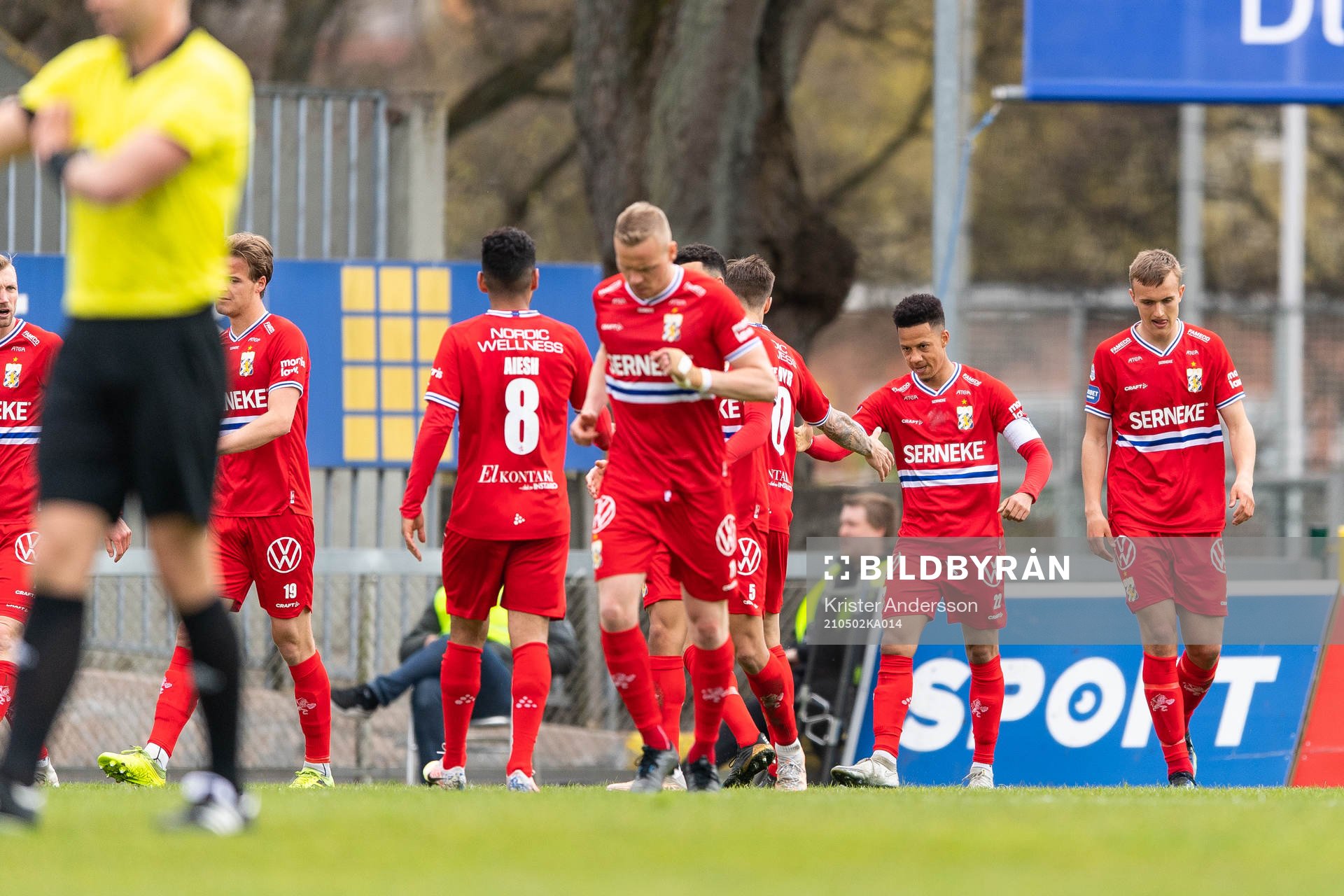IFK Göteborgs Tobias Sana jublar med laget