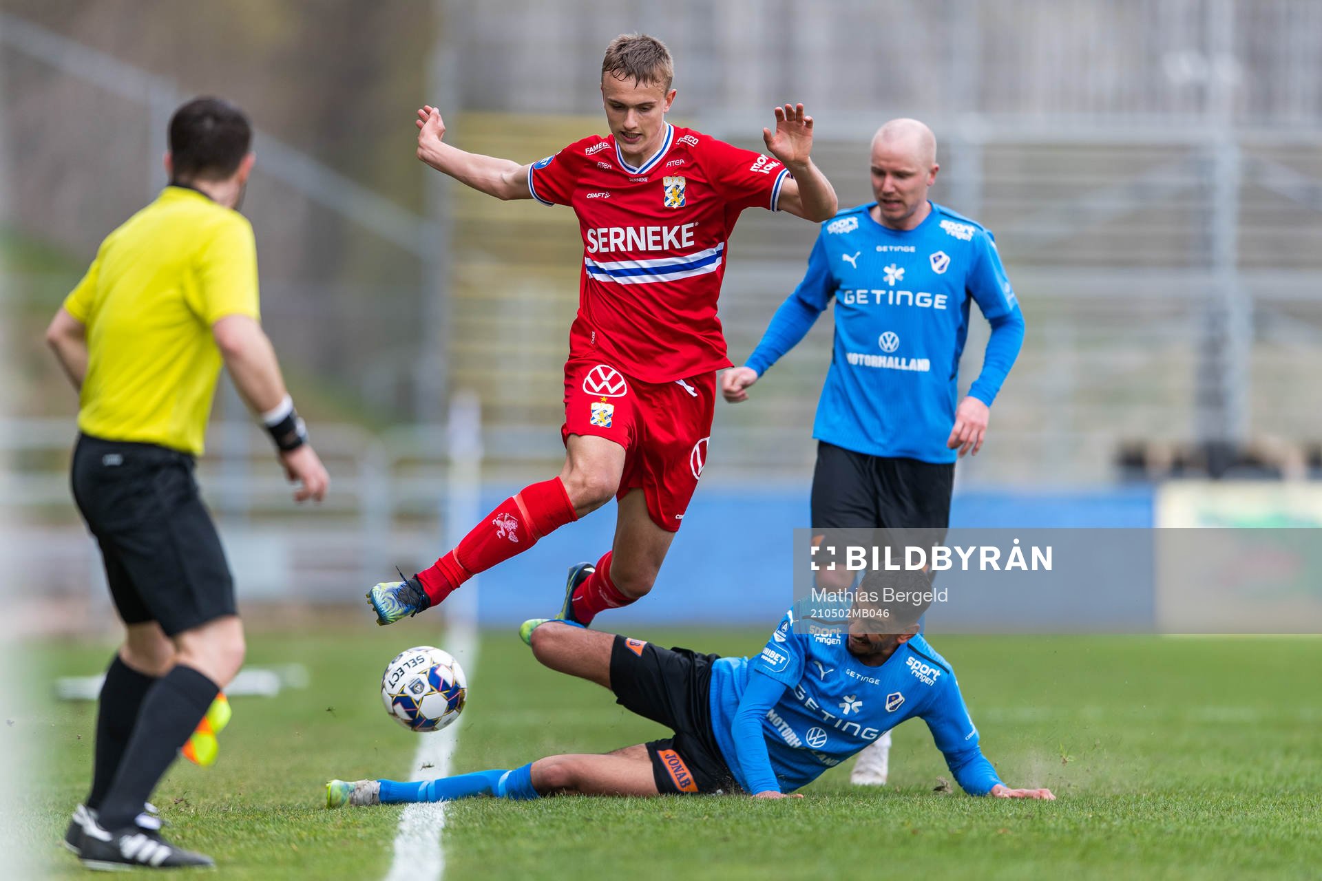 IFK Göteborgs Jesper Tolinsson och Halmstads Amir Al-Ammari