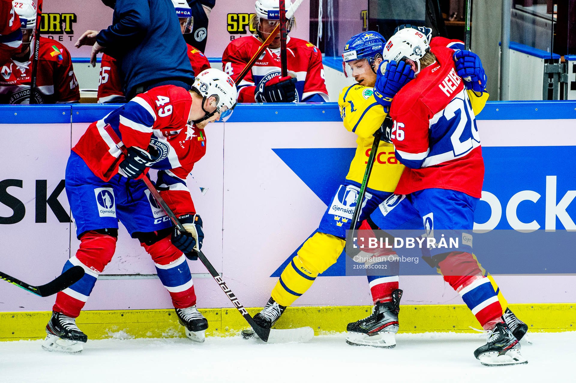 Jesper Frödén of Sweden and Christian Kåsastul and