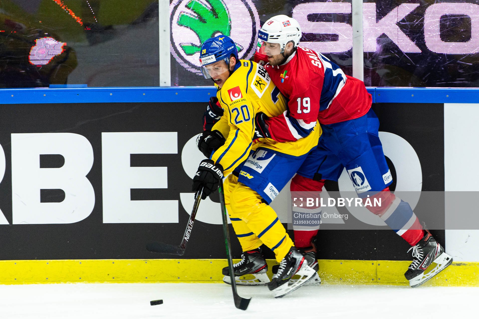 Lawrence Pilut of Sweden and Eirik Salsten of Norway