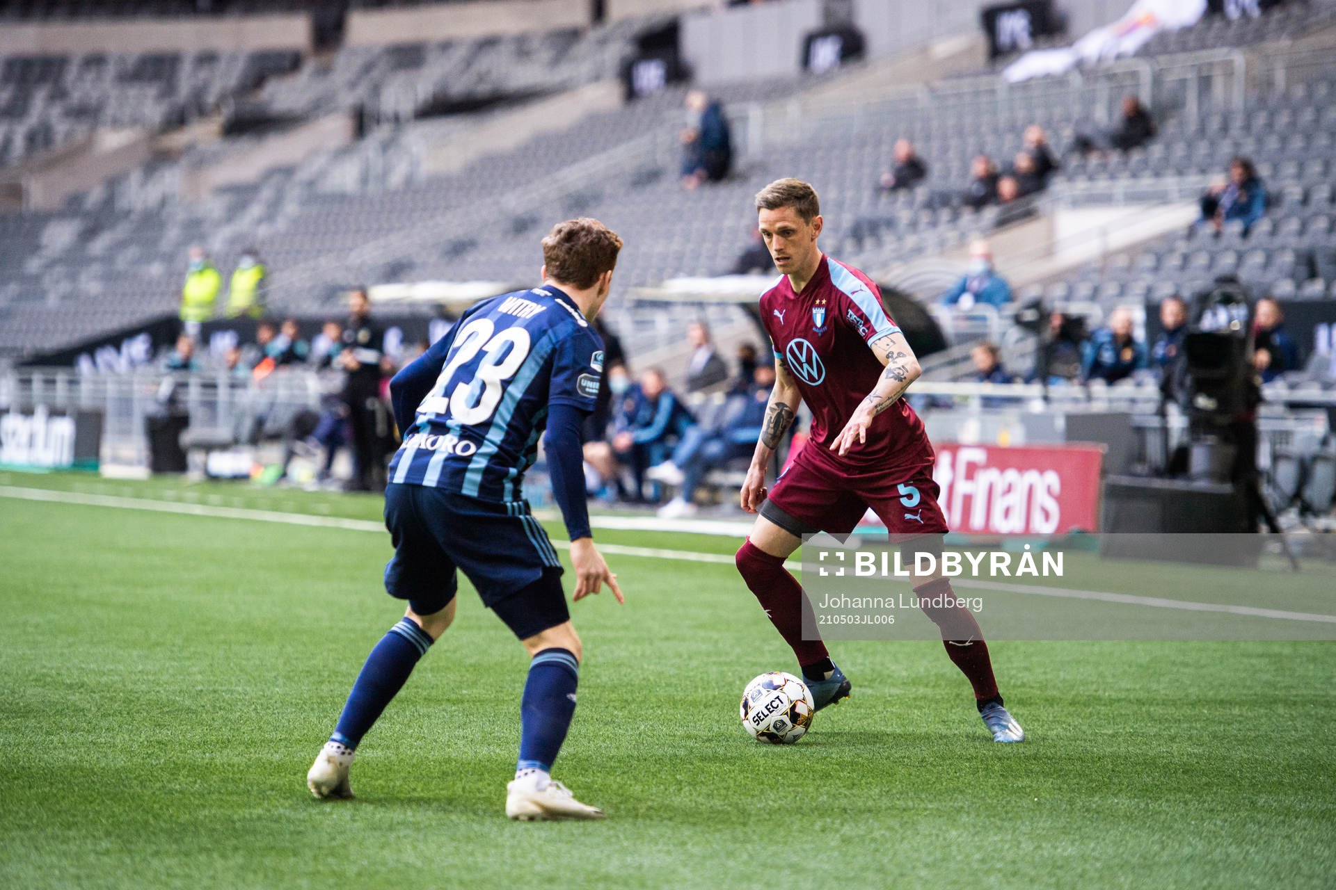 Djurgårdens Aslak Witry och Malmö FFs Sören Rieks