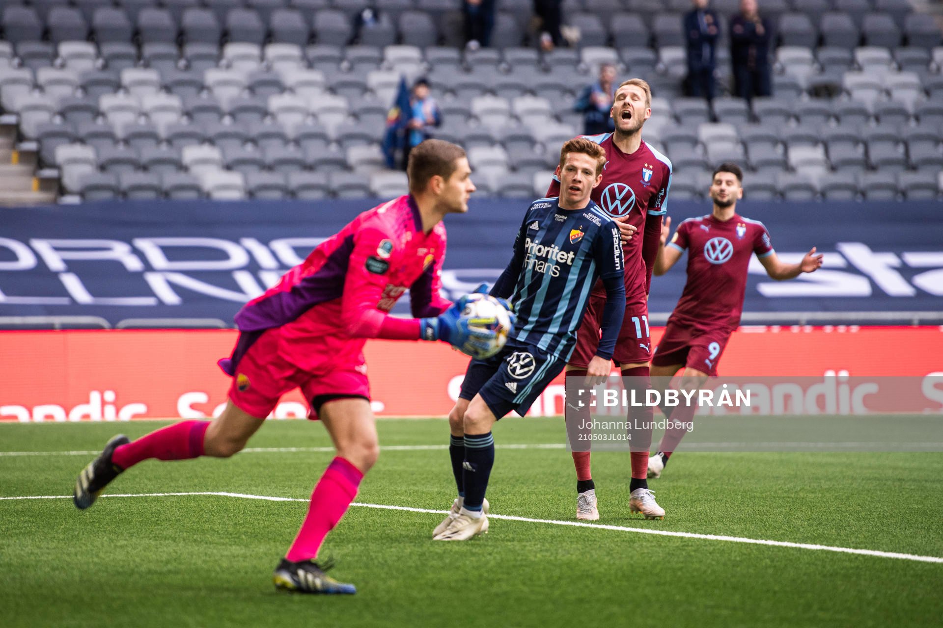 Malmö FFs Ola Toivonen deppar
