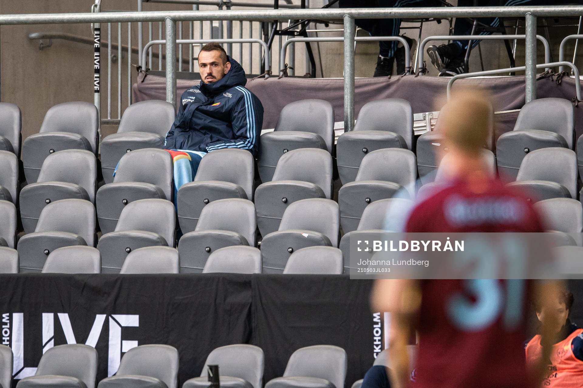 Djurgårdens Emir Kujović på läktaren