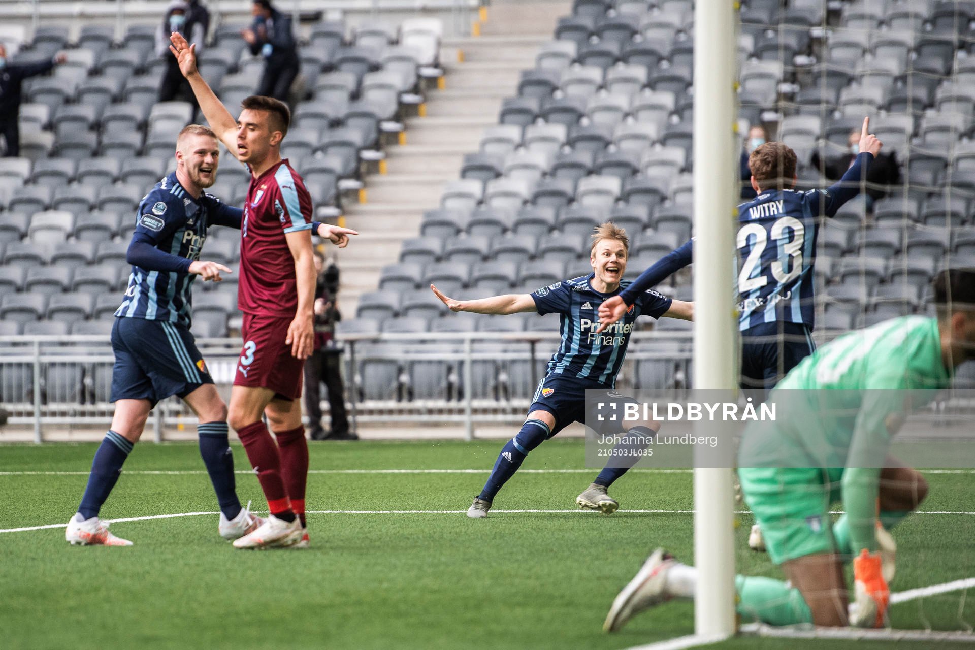Djurgårdens Kalle Holmberg, Elliot Käck och Aslak Witry