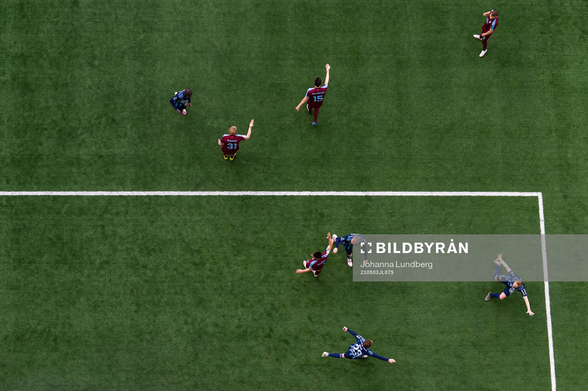 Djurgårdens Aslak Witry jublar efter han gjort 2-0 under fotbollsmatchen i Allsvenskan mellan Djurgården och Malmö FF den 3 maj 2021 i Stockholm.