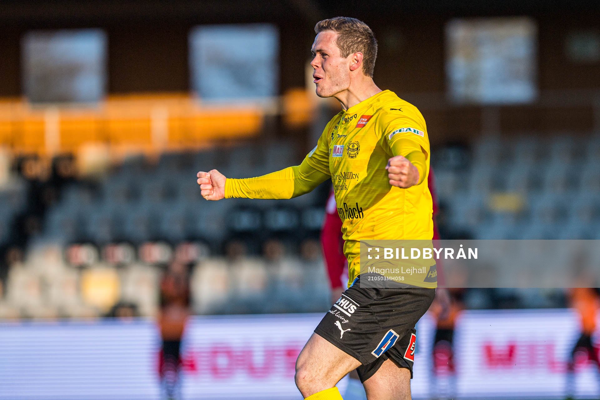 Mjällbys Jacob Bergström  jublar