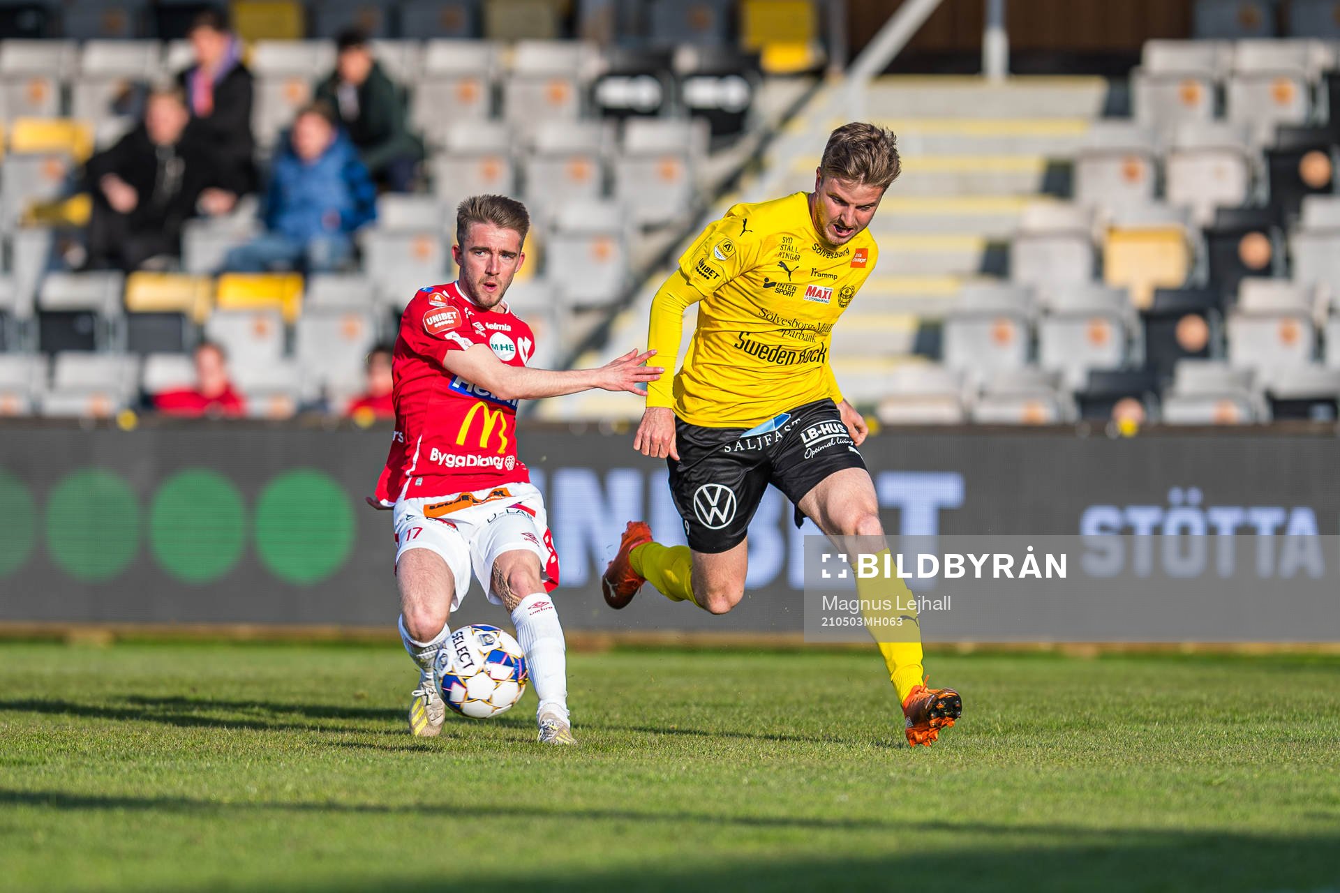 Degerfors Anton Kralj Mjällbys Joel Nilsson
