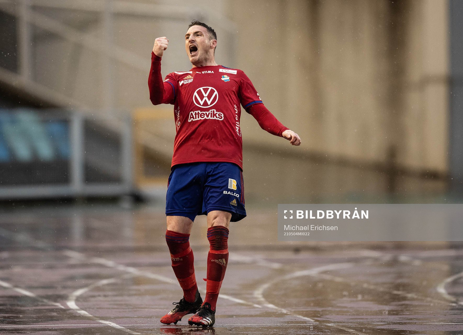 Östers James Keene jublar