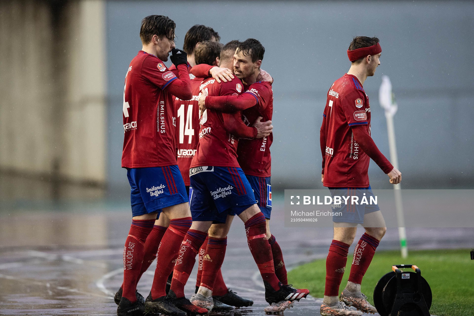 Östers spelare jublar