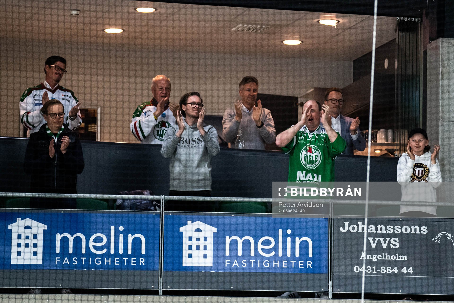 Rögles supportrar jublar