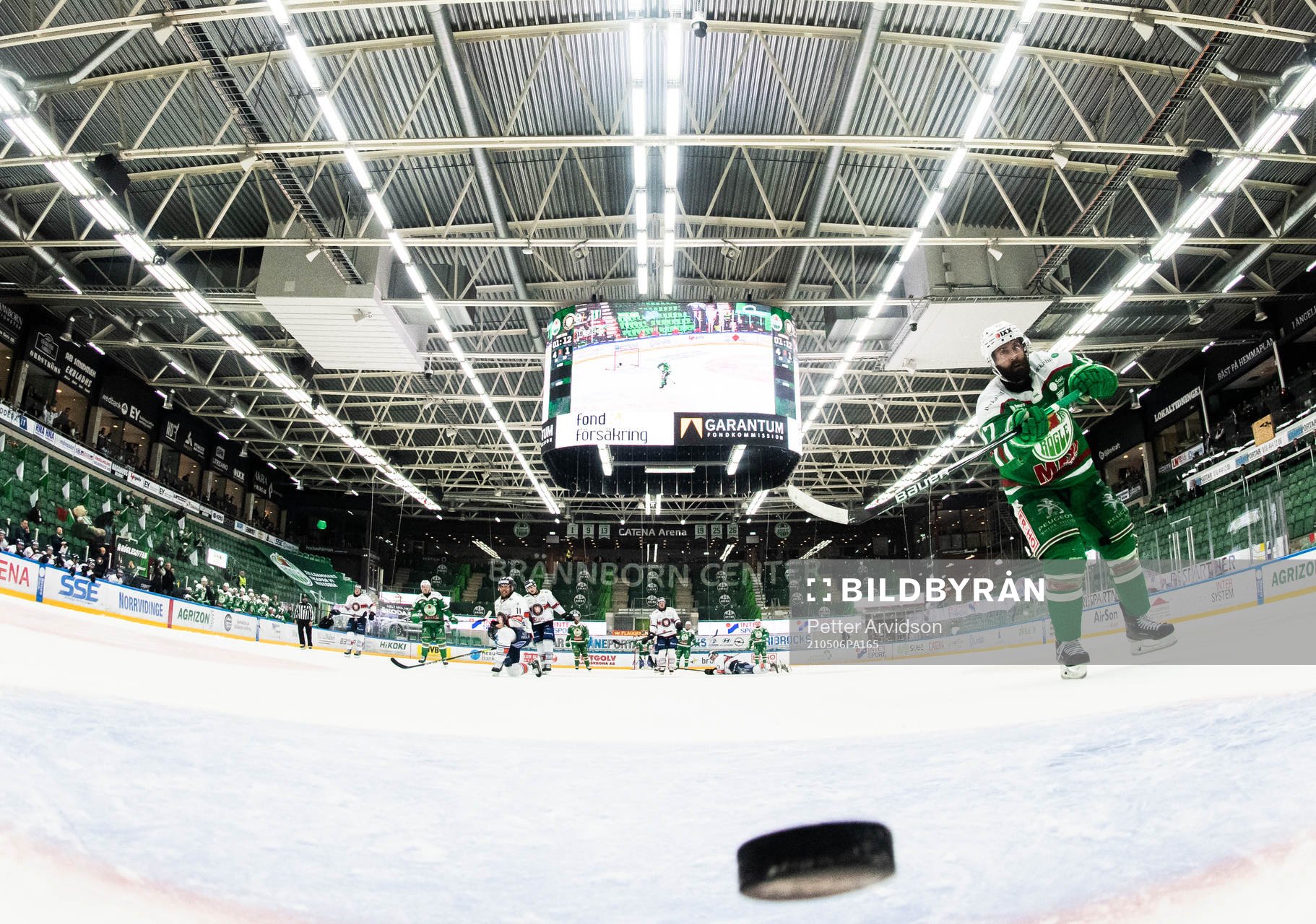 Rögles Taylor Matson gör 5-1 i tom målbur