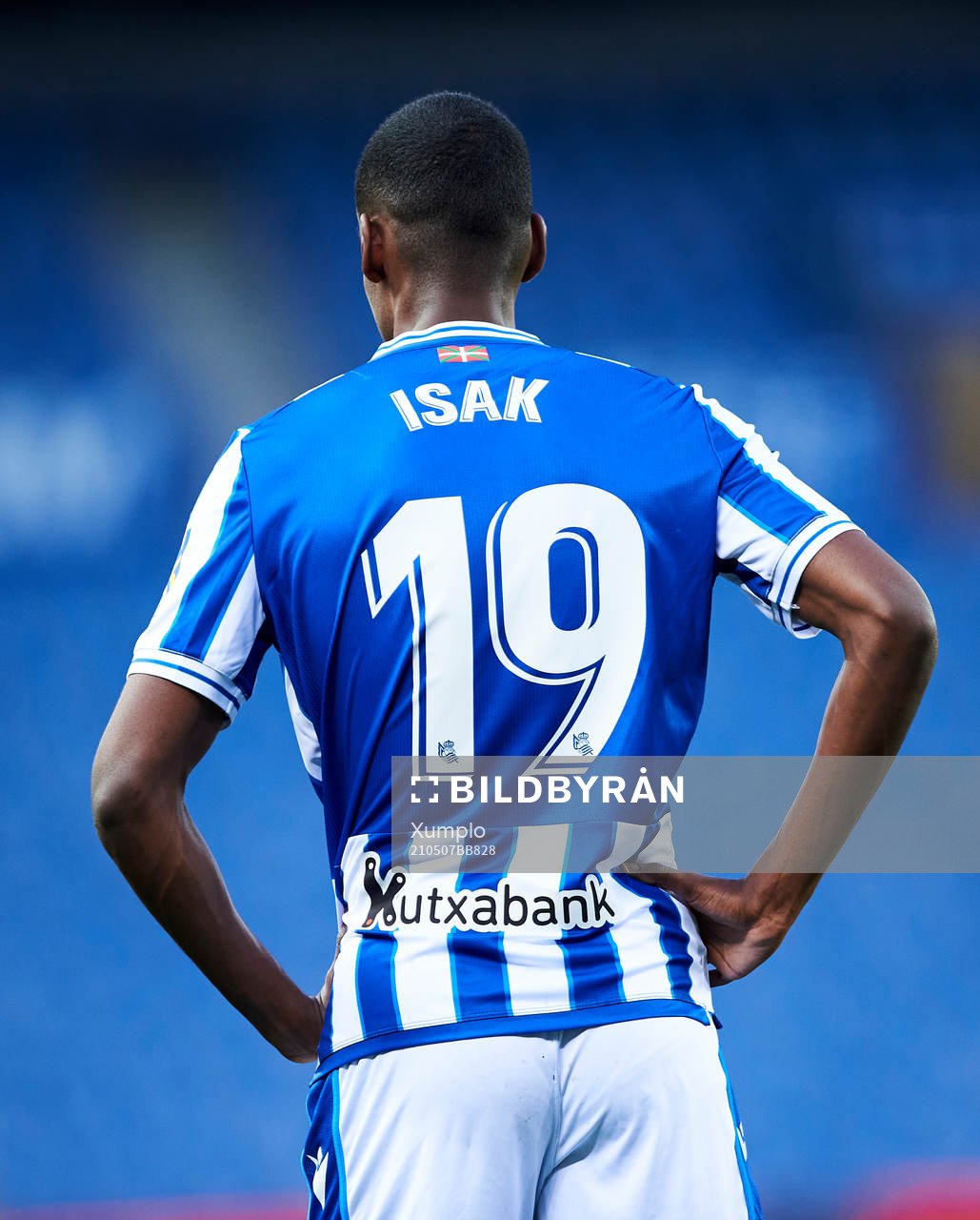 Alexander Isak of Real Sociedad reacts