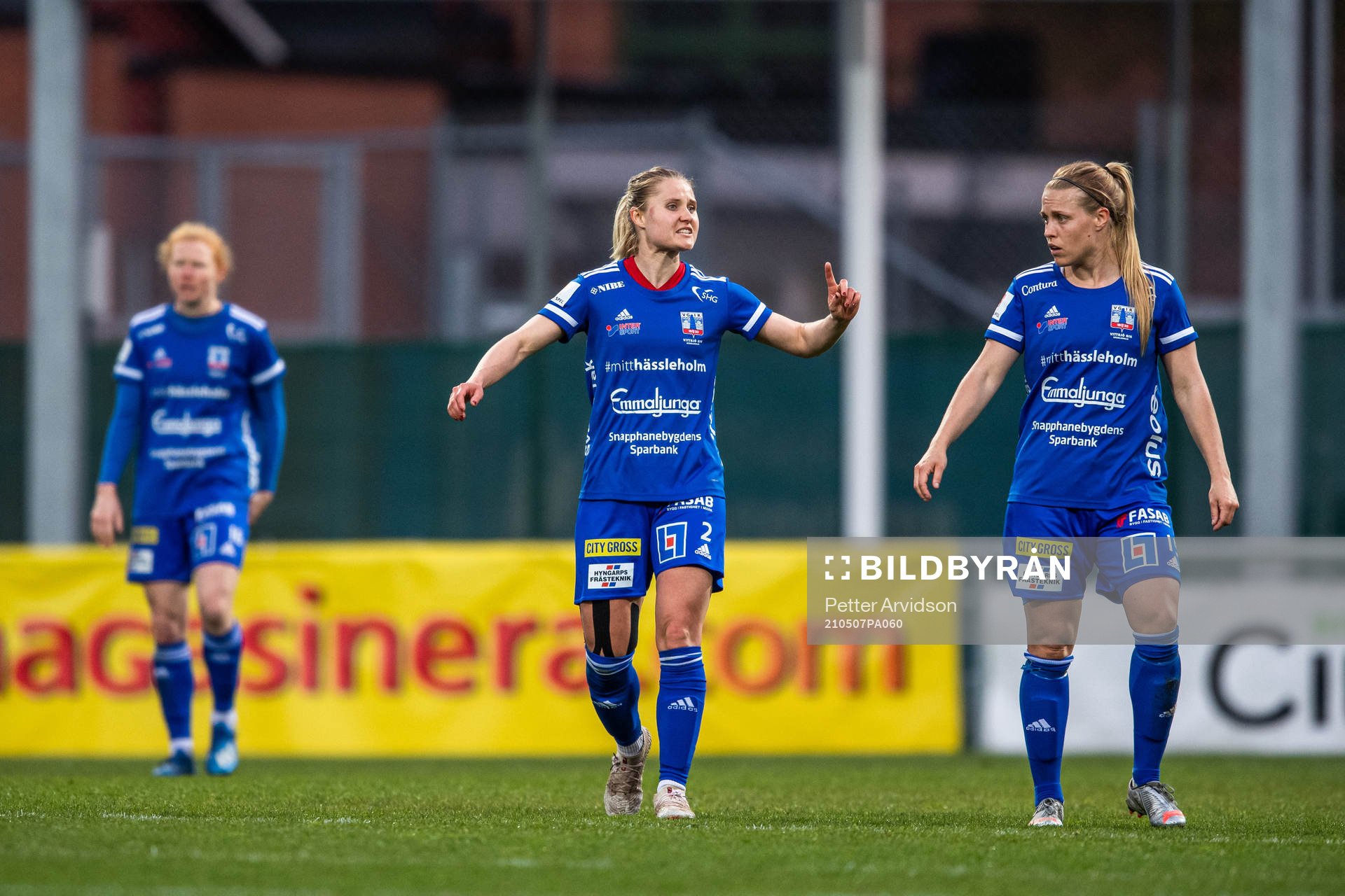 Vittsjös Mie Leth Jans och Nellie Persson deppar