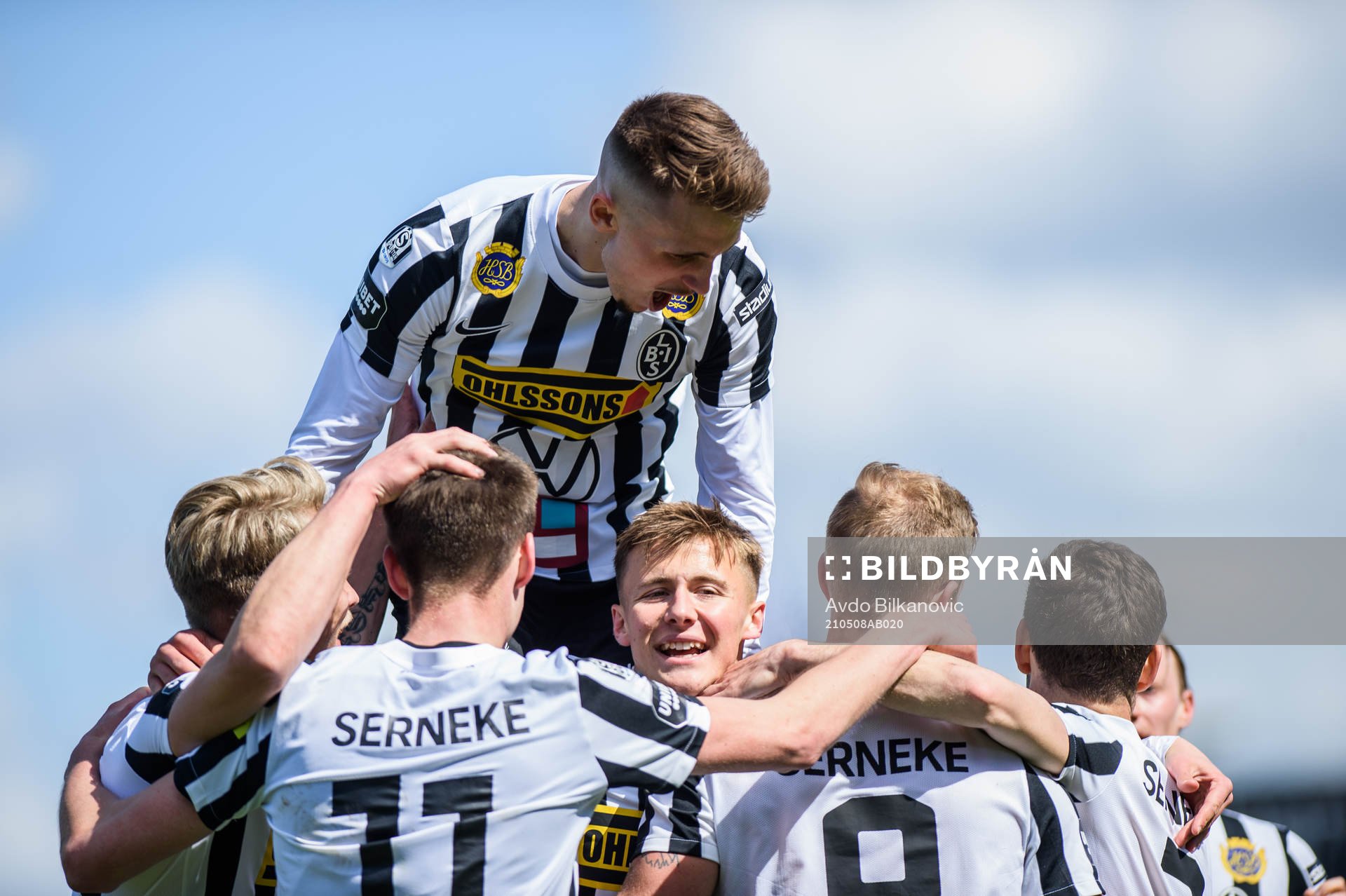 Landskronas spelare jublar