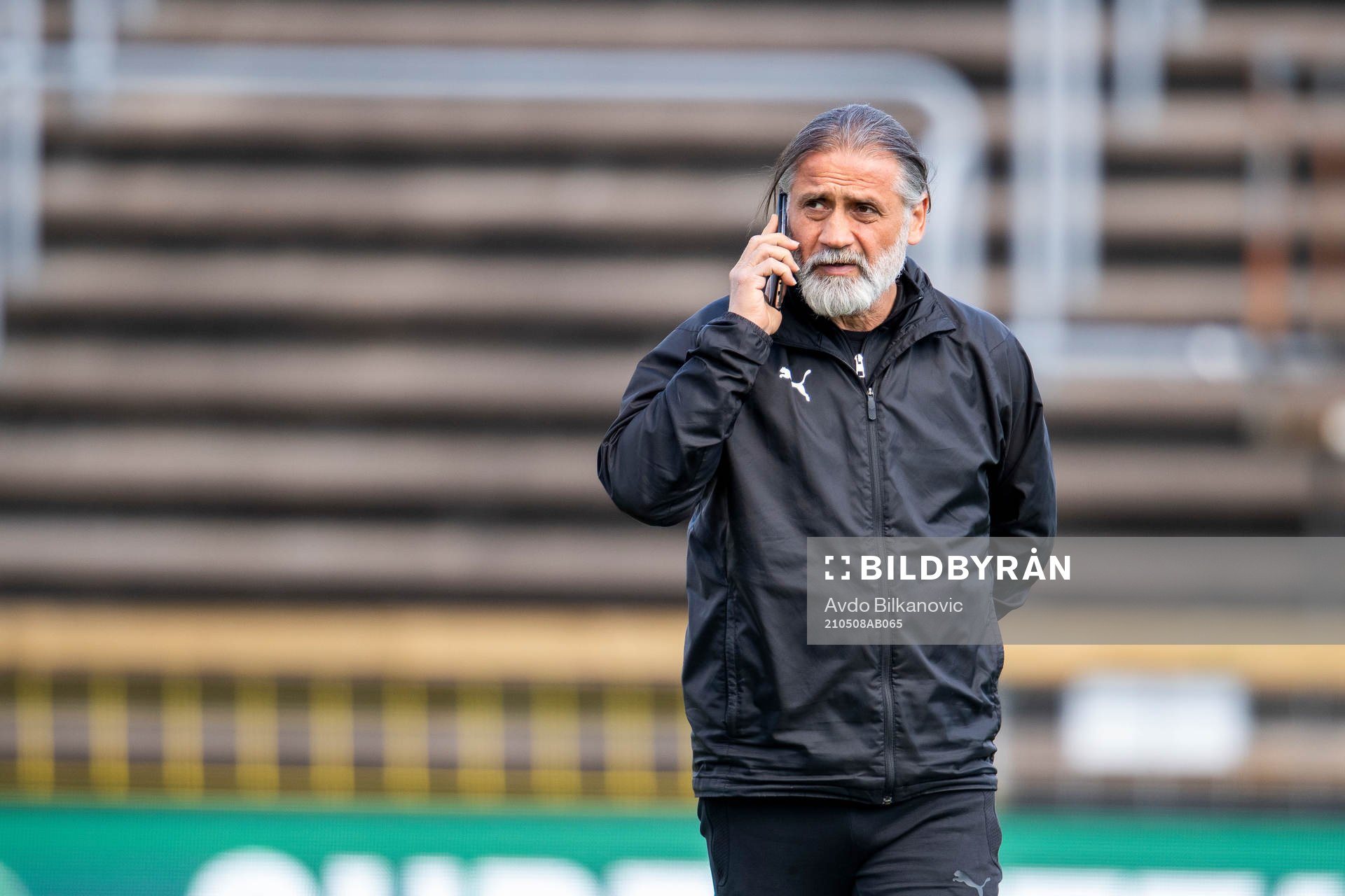 AFC Eskilstunas tränare Özcan Melkemichel