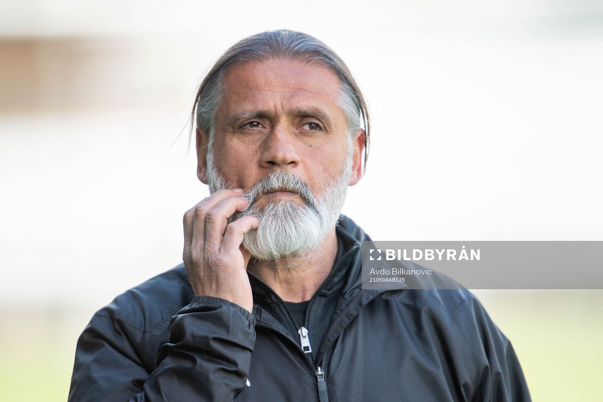 AFC Eskilstunas tränare Özcan Melkemichel