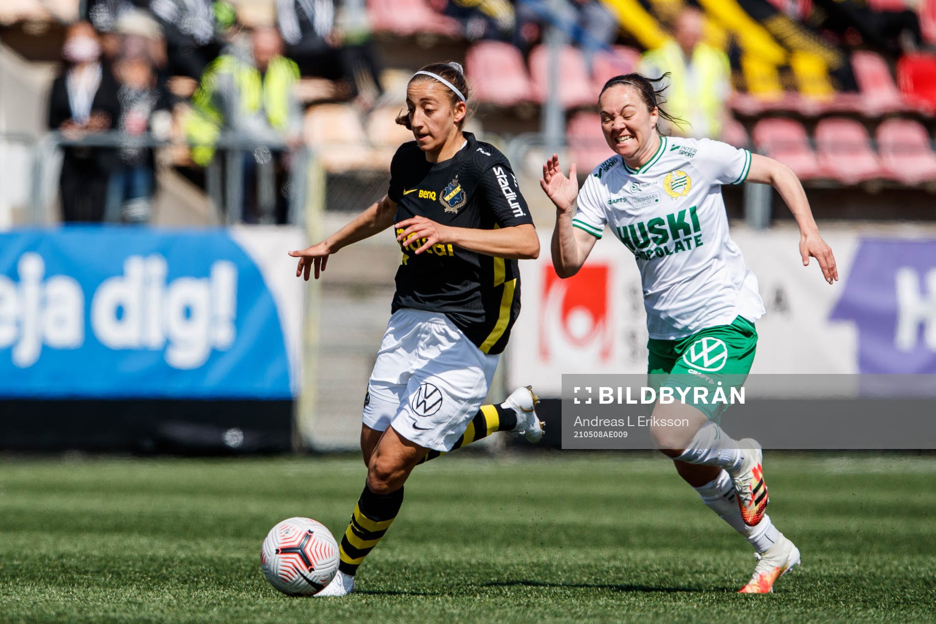 s Rosa Kafaji och Hammarbys June Pedersen