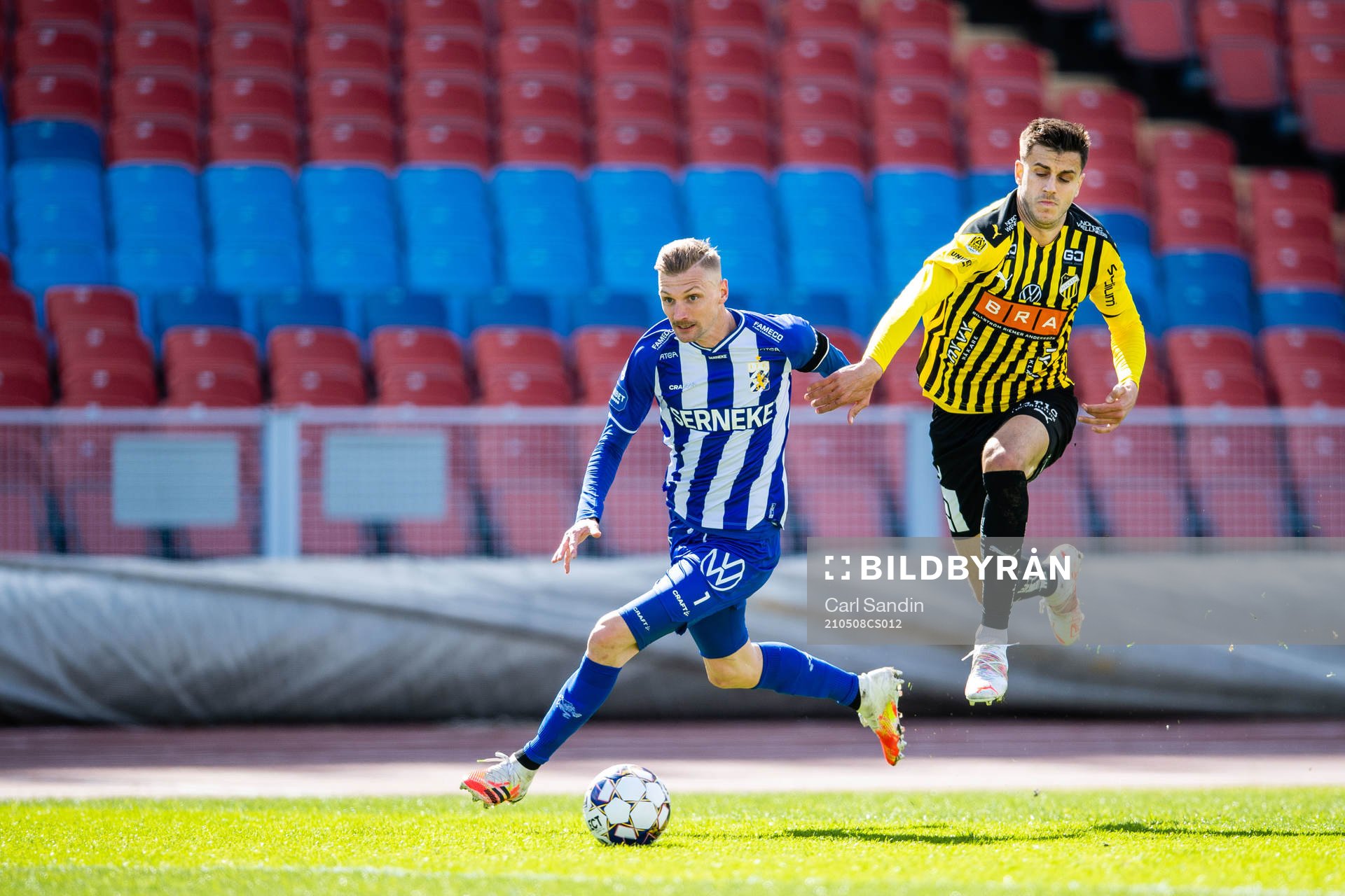 IFK Göteborgs Sebastian Eriksson och Häckens Alexander
