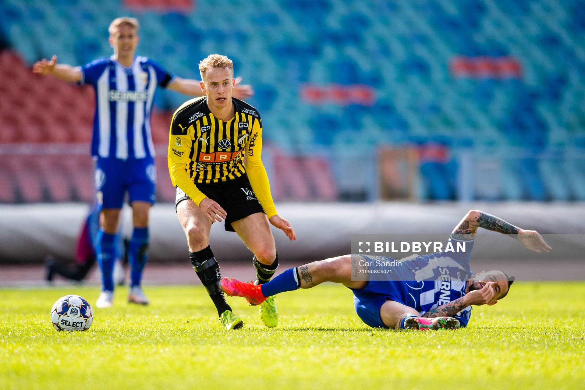 Häckens Gustav Berggren och IFK Göteborgs Marek Hamsik