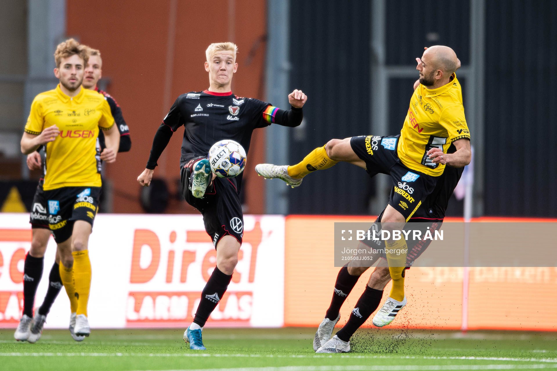 Kalmars Carl Gustafsson och Elfsborgs Robert Gojani