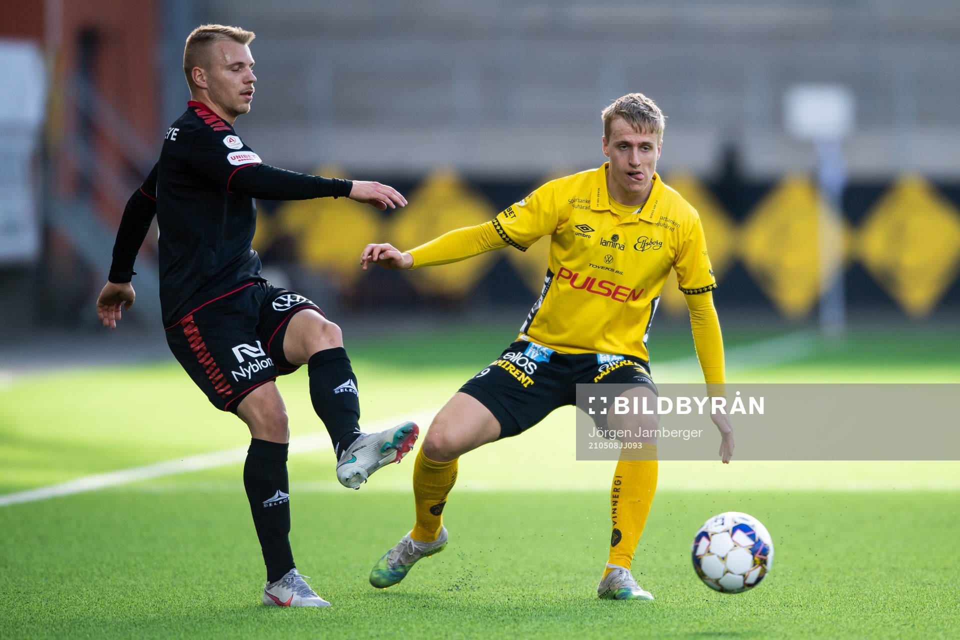 Kalmars Sebastian Ring och Elfsborgs Jeppe Møldrup Okkels